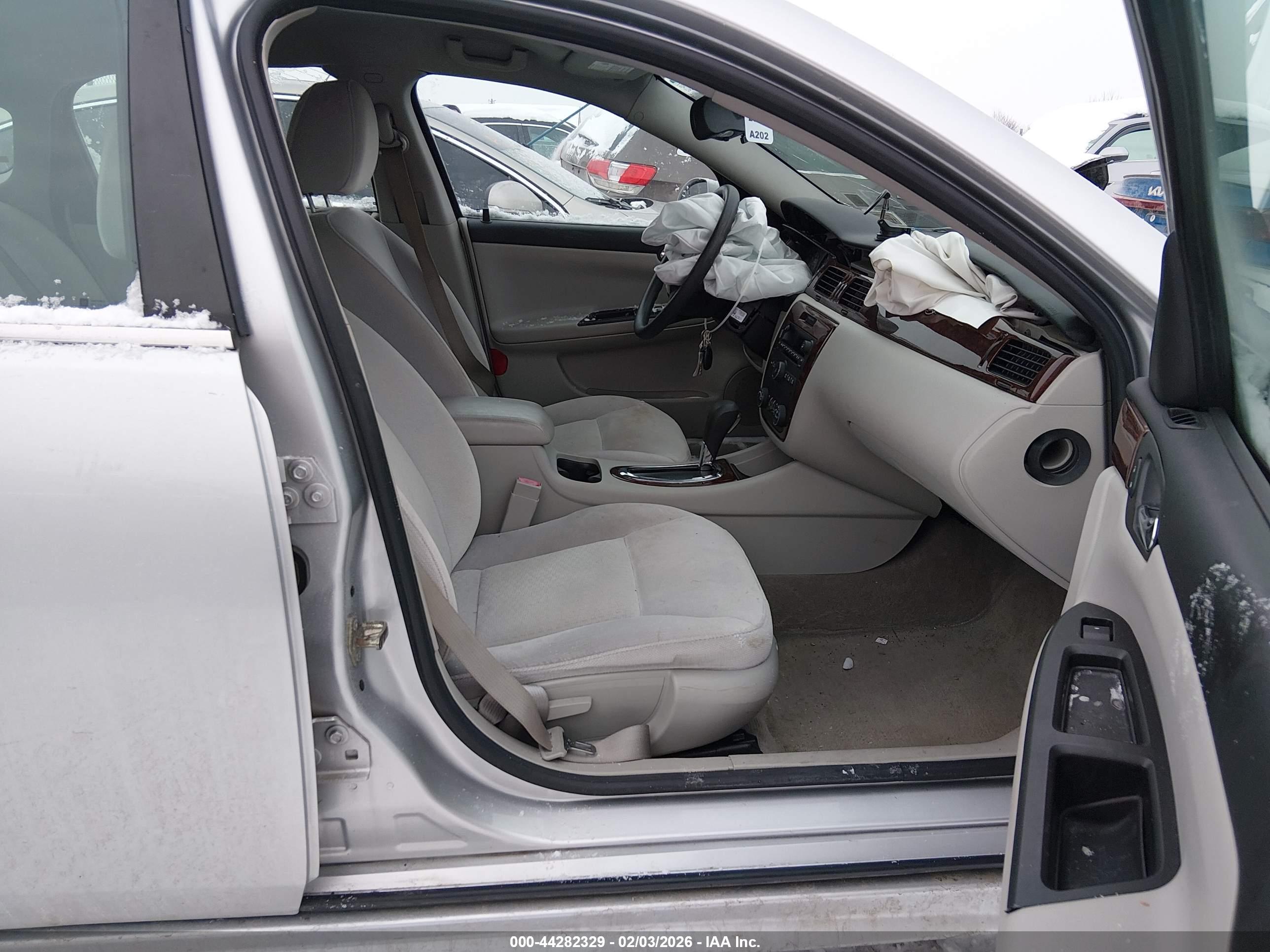 CHEVROLET IMPALA image 5