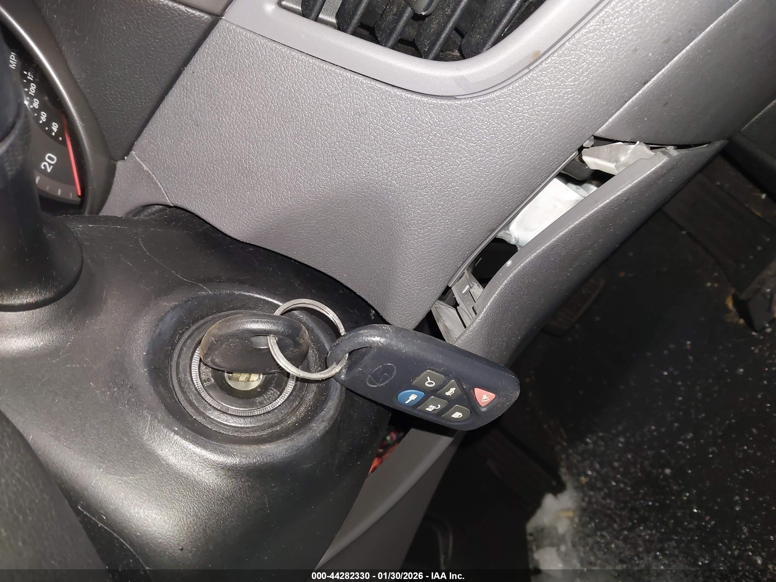 HYUNDAI ELANTRA image 11