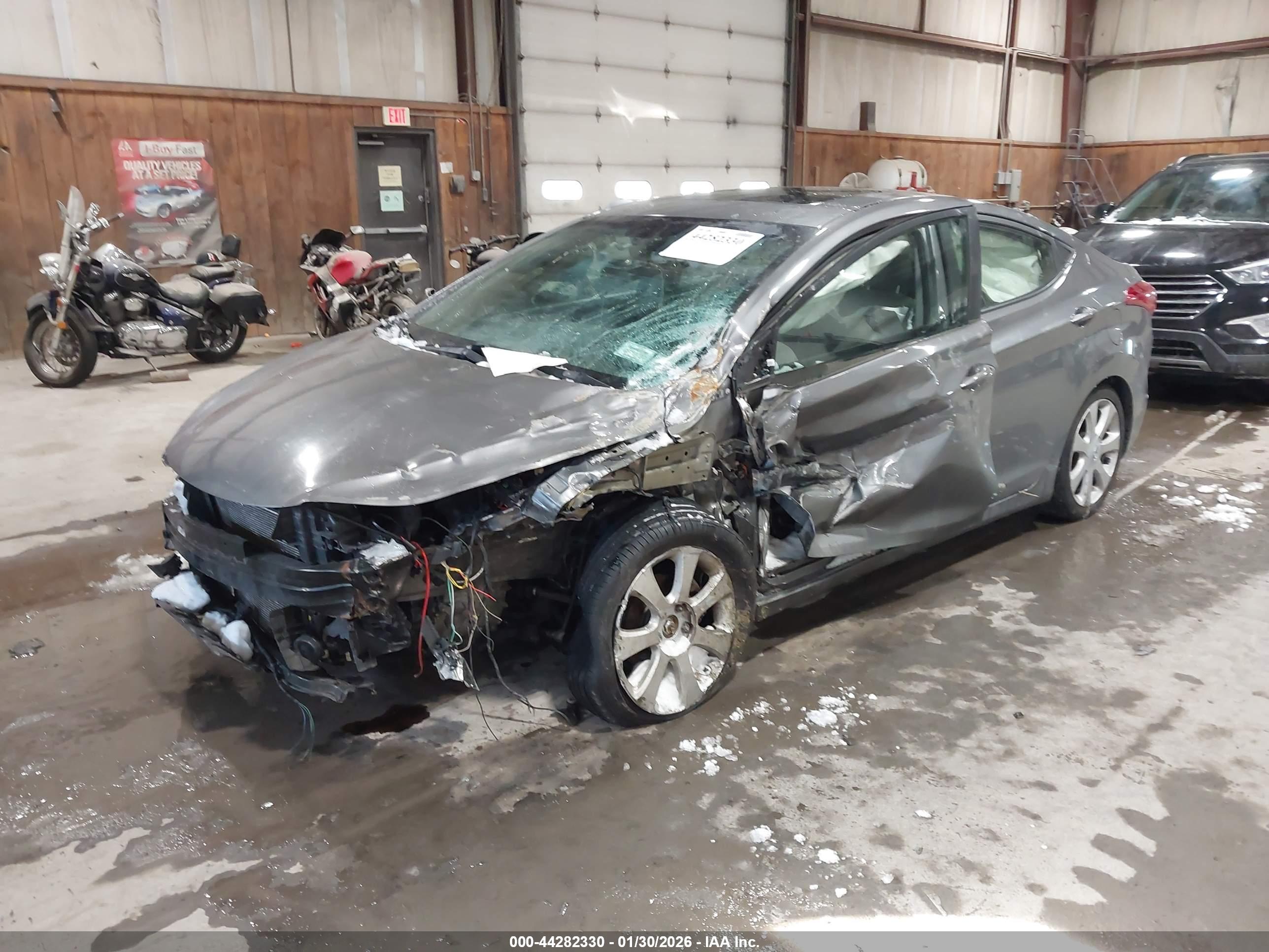HYUNDAI ELANTRA image 2