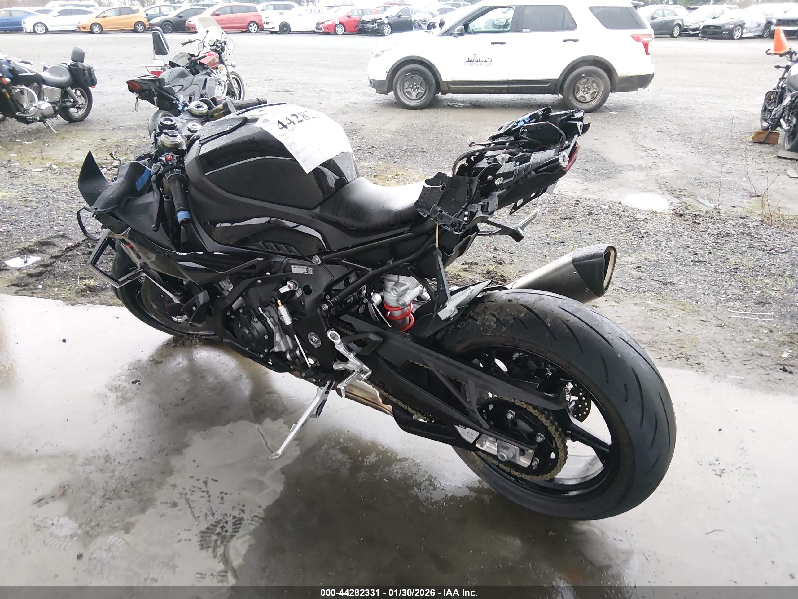 BMW S image 3