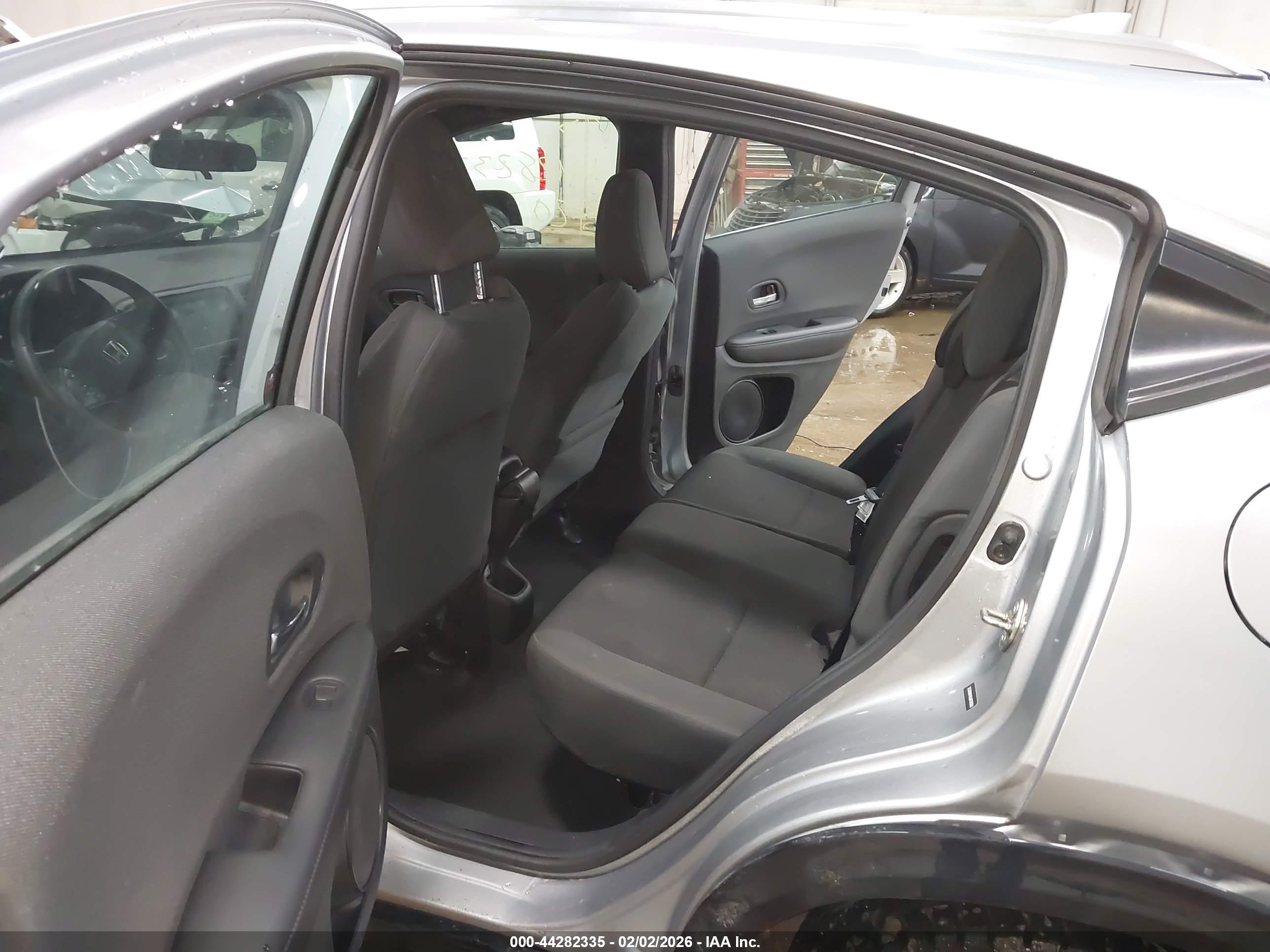 HONDA HR-V image 8