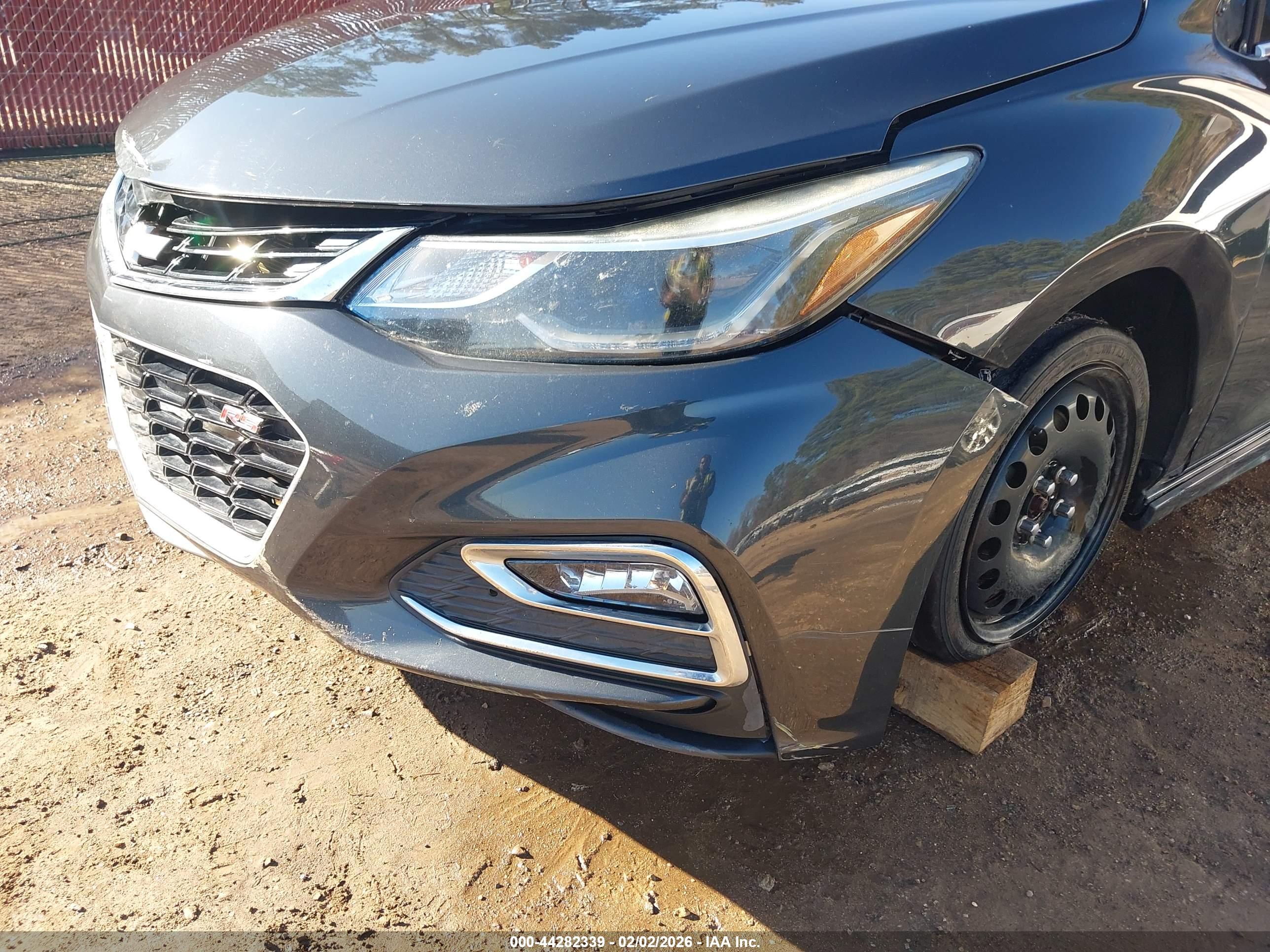 CHEVROLET CRUZE image 6