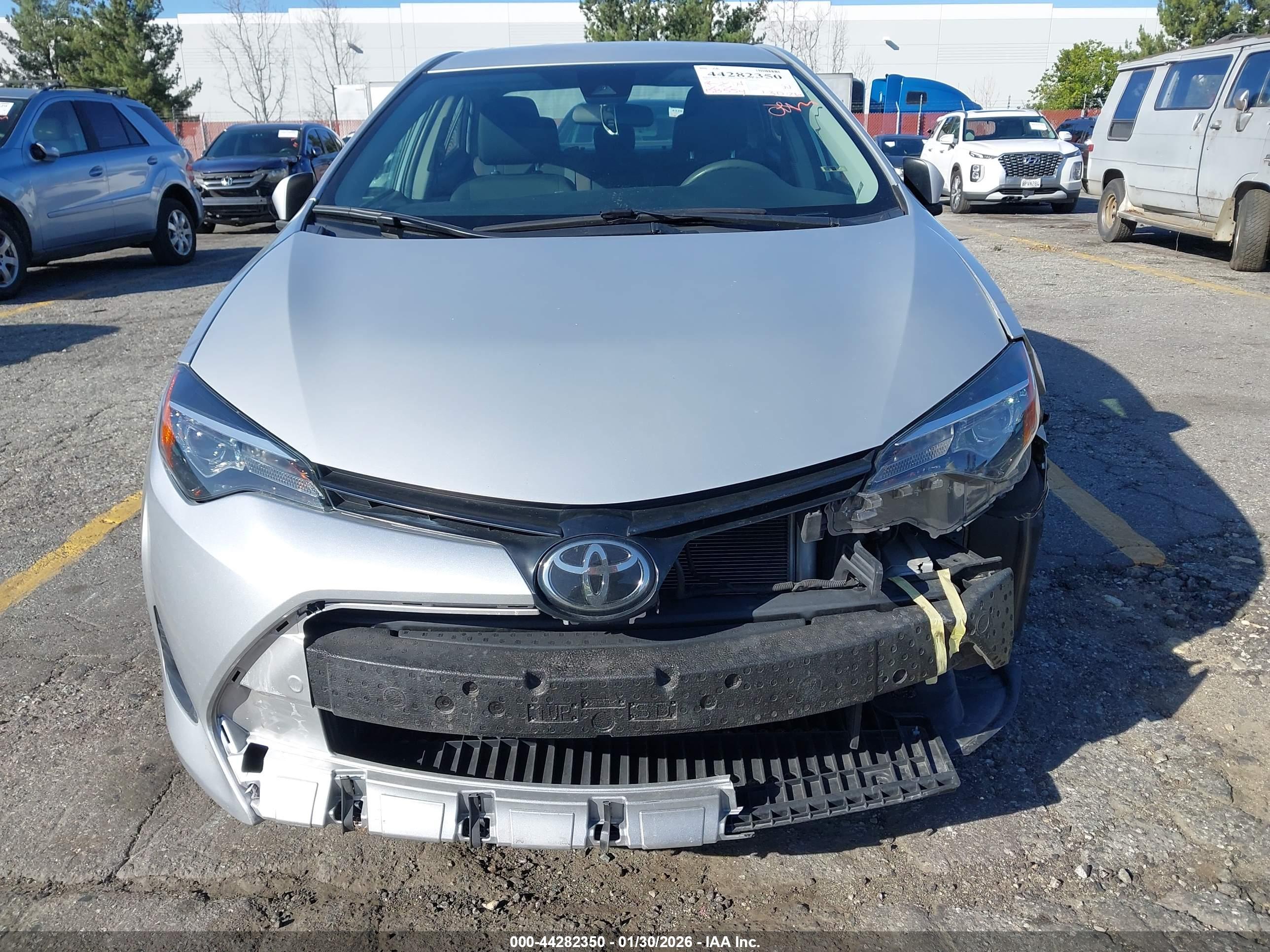 TOYOTA COROLLA image 6