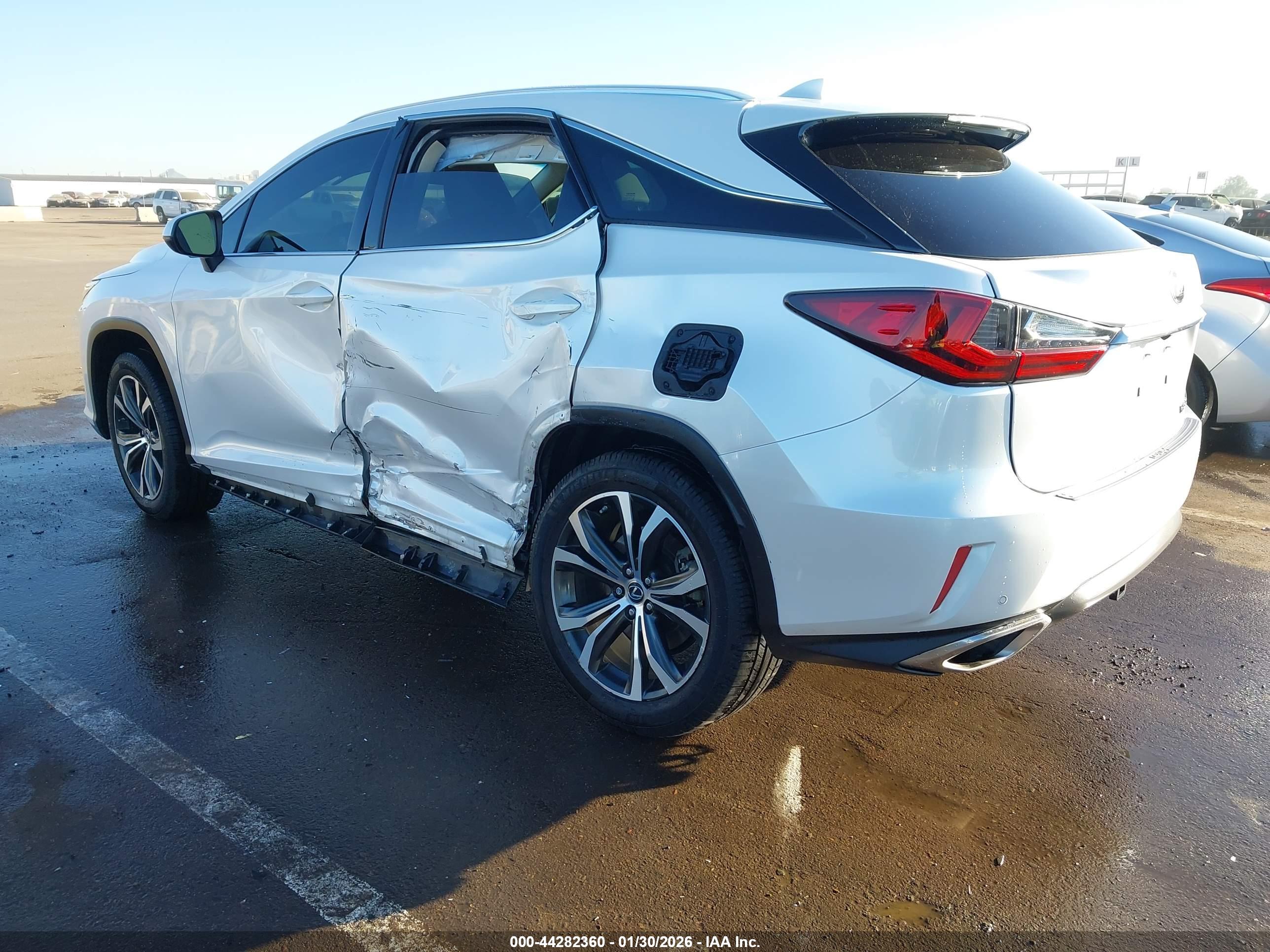 LEXUS RX image 3