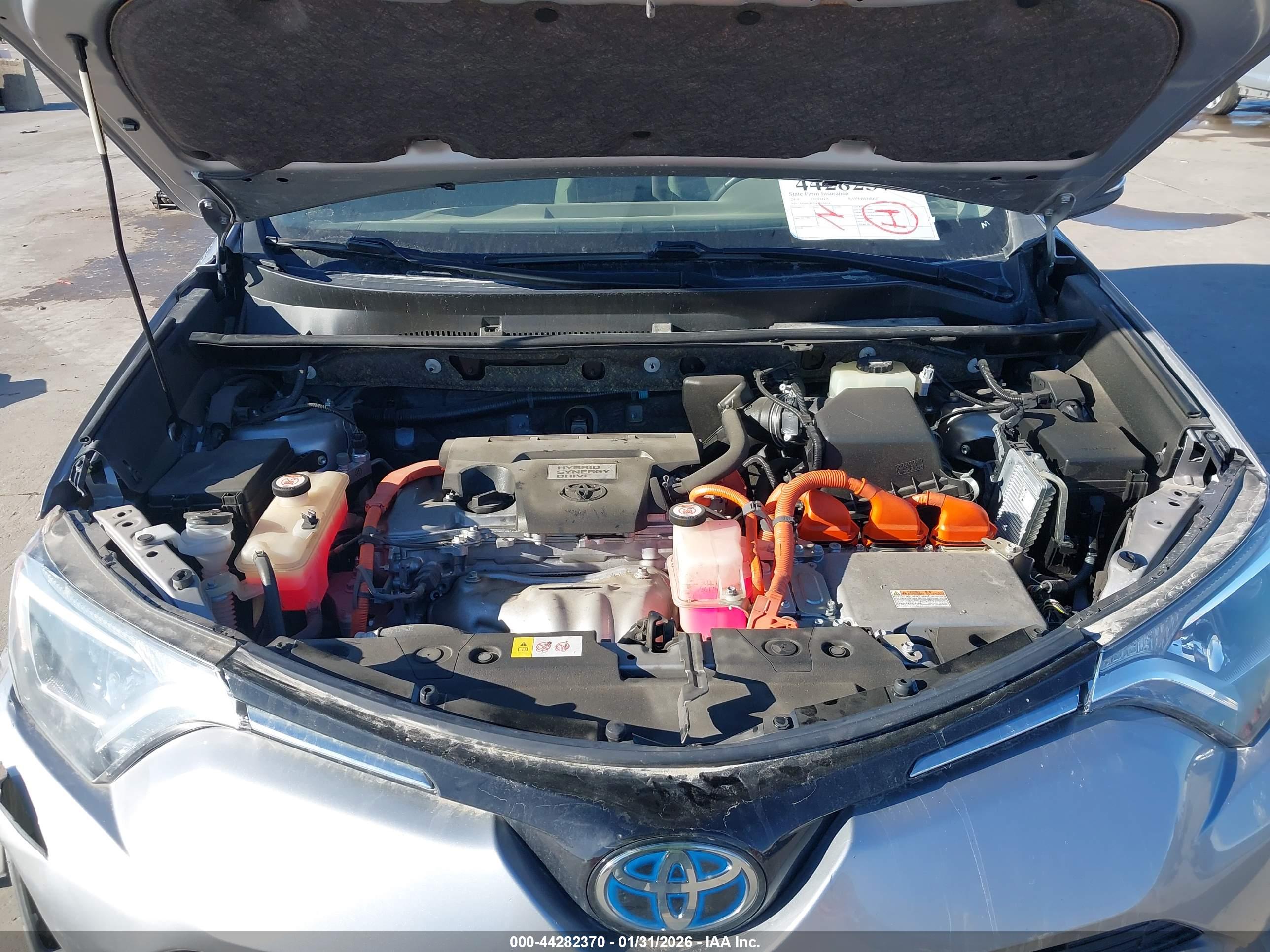 TOYOTA RAV4 image 10