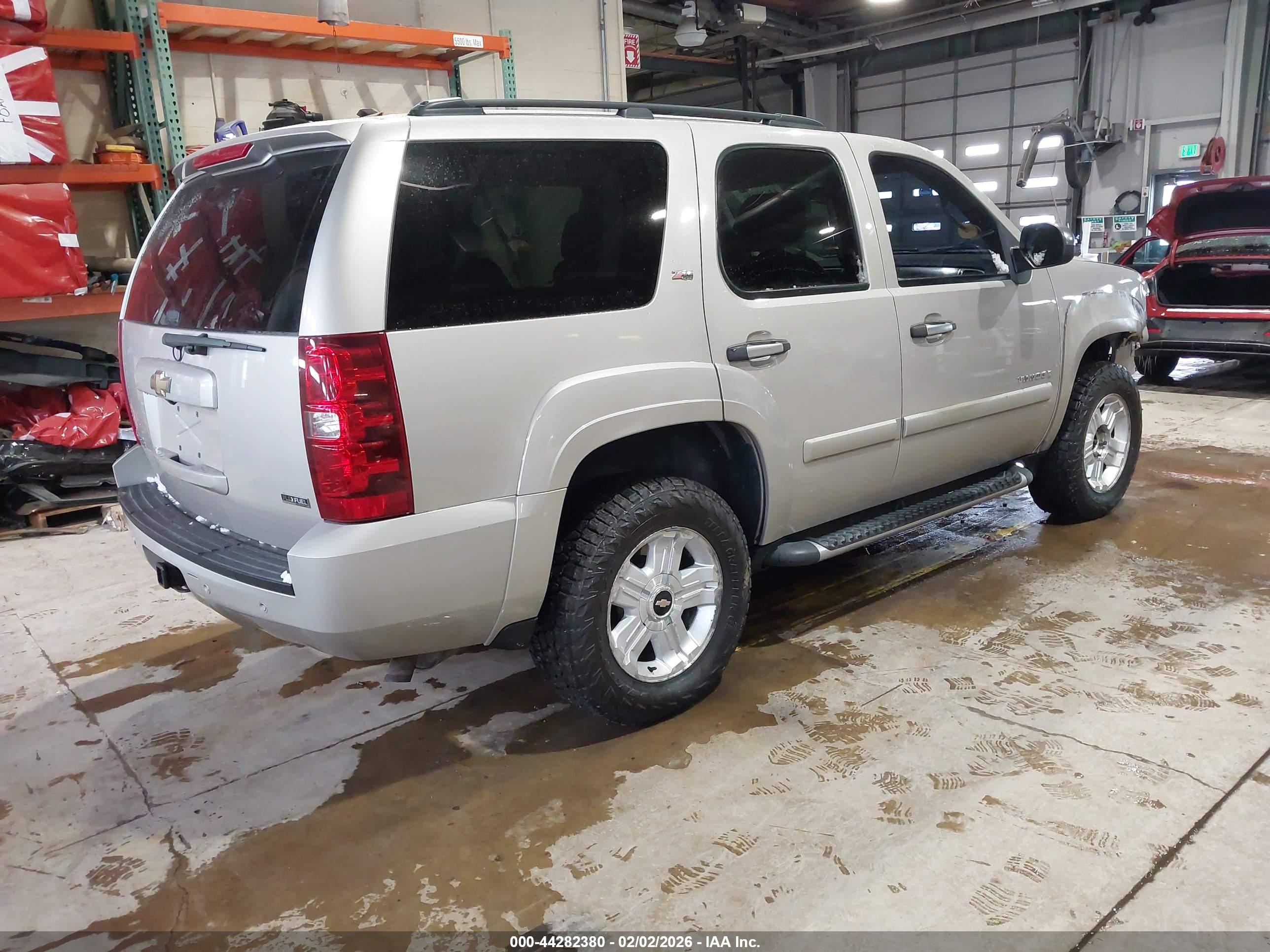 CHEVROLET TAHOE image 4