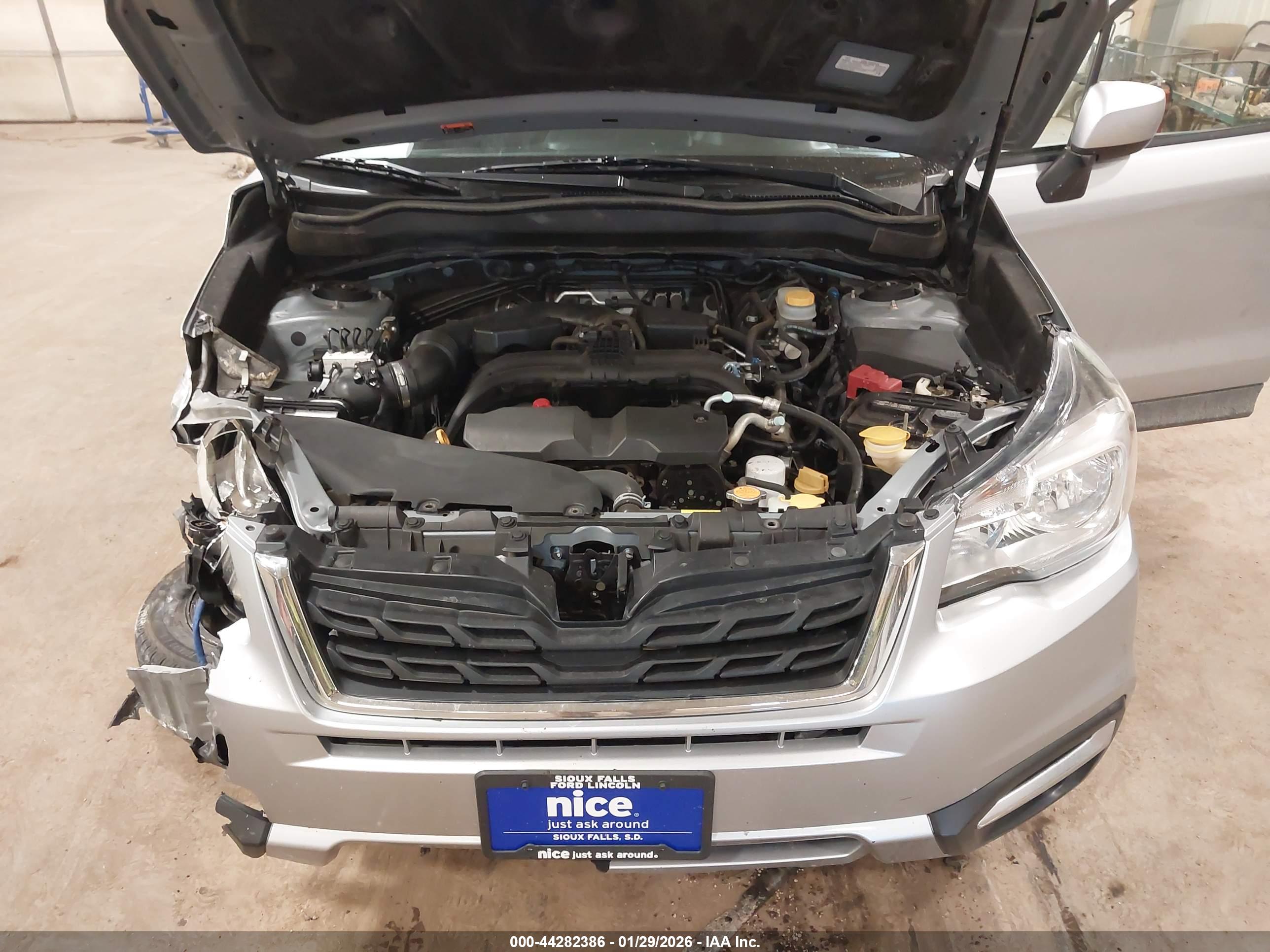SUBARU FORESTER image 10