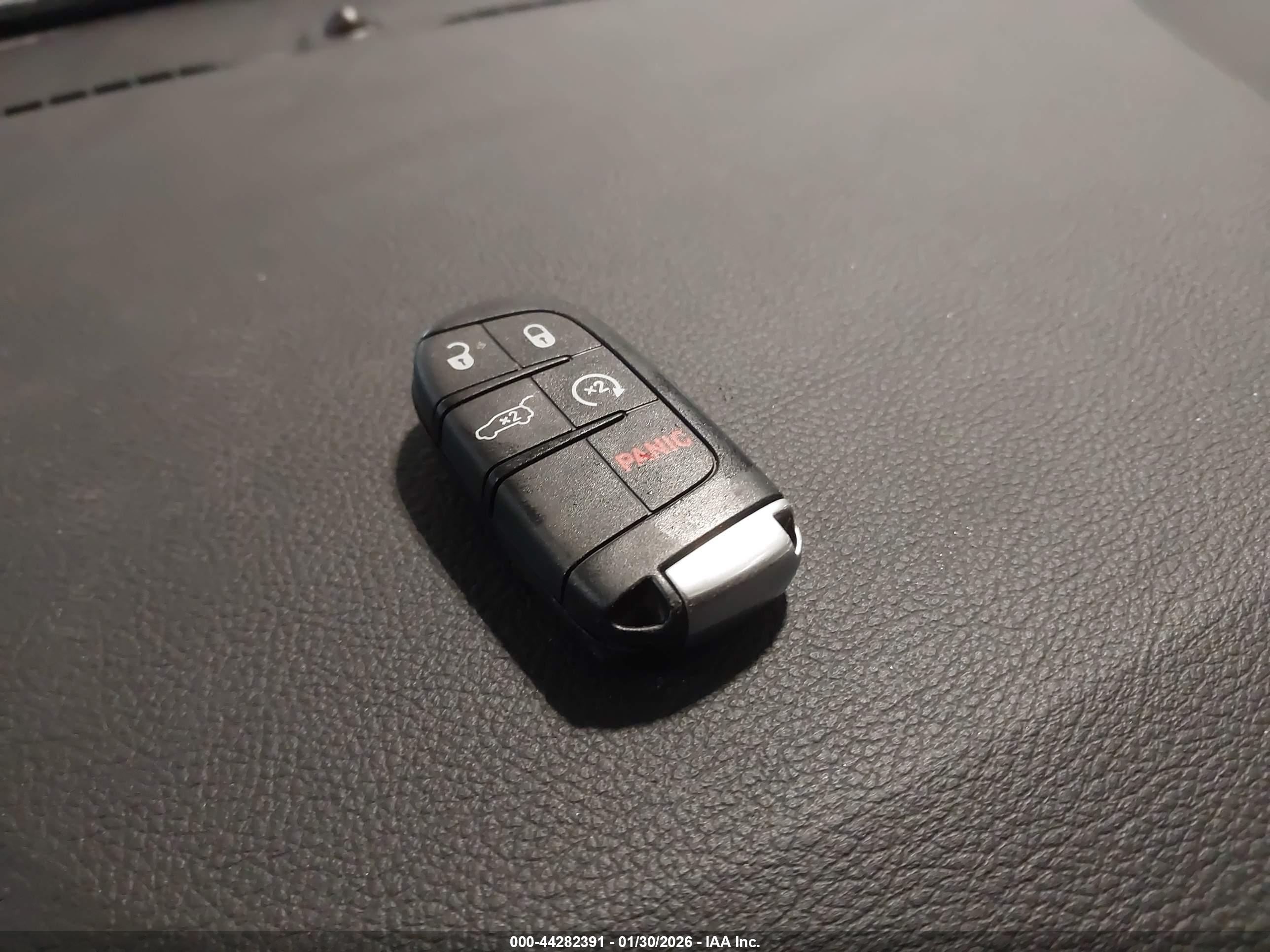 JEEP GRAND image 11