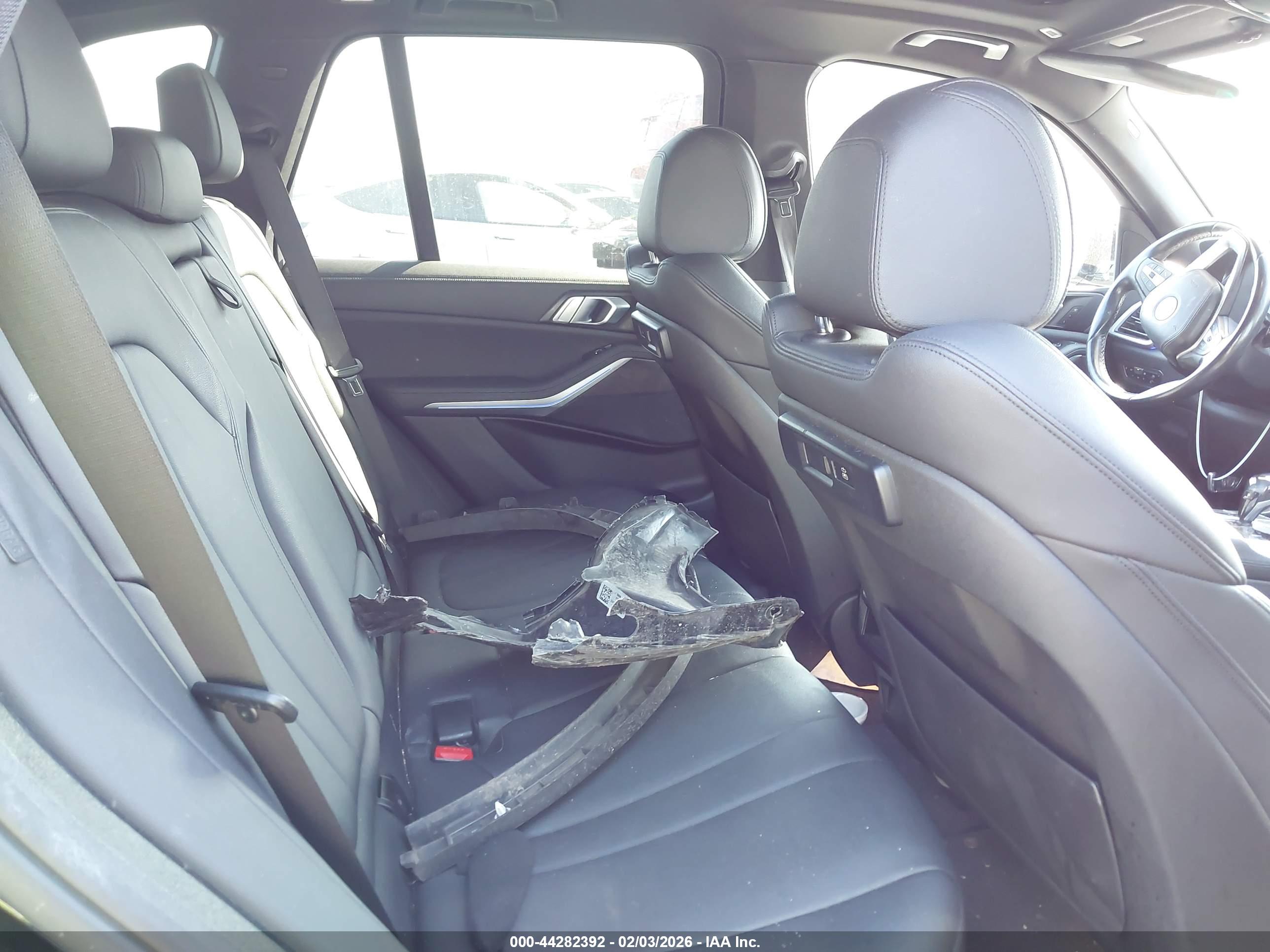BMW X5 image 8