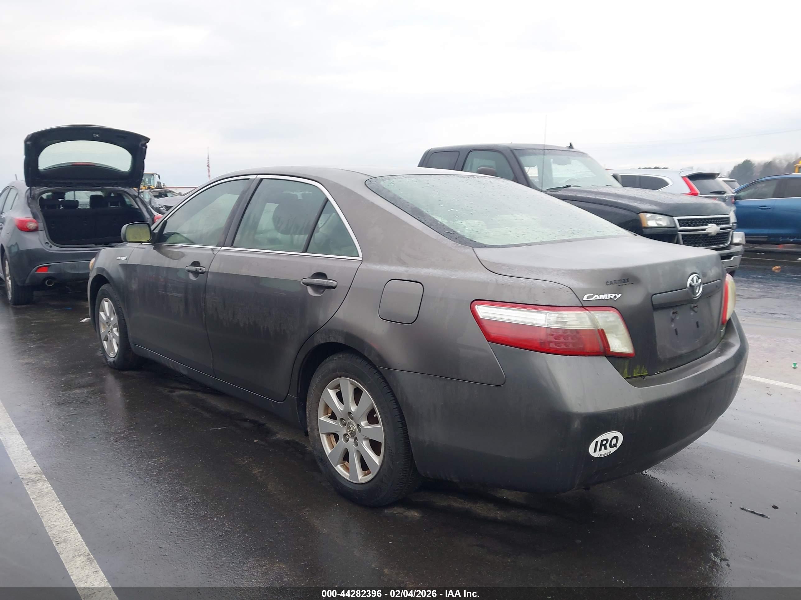 TOYOTA CAMRY image 3
