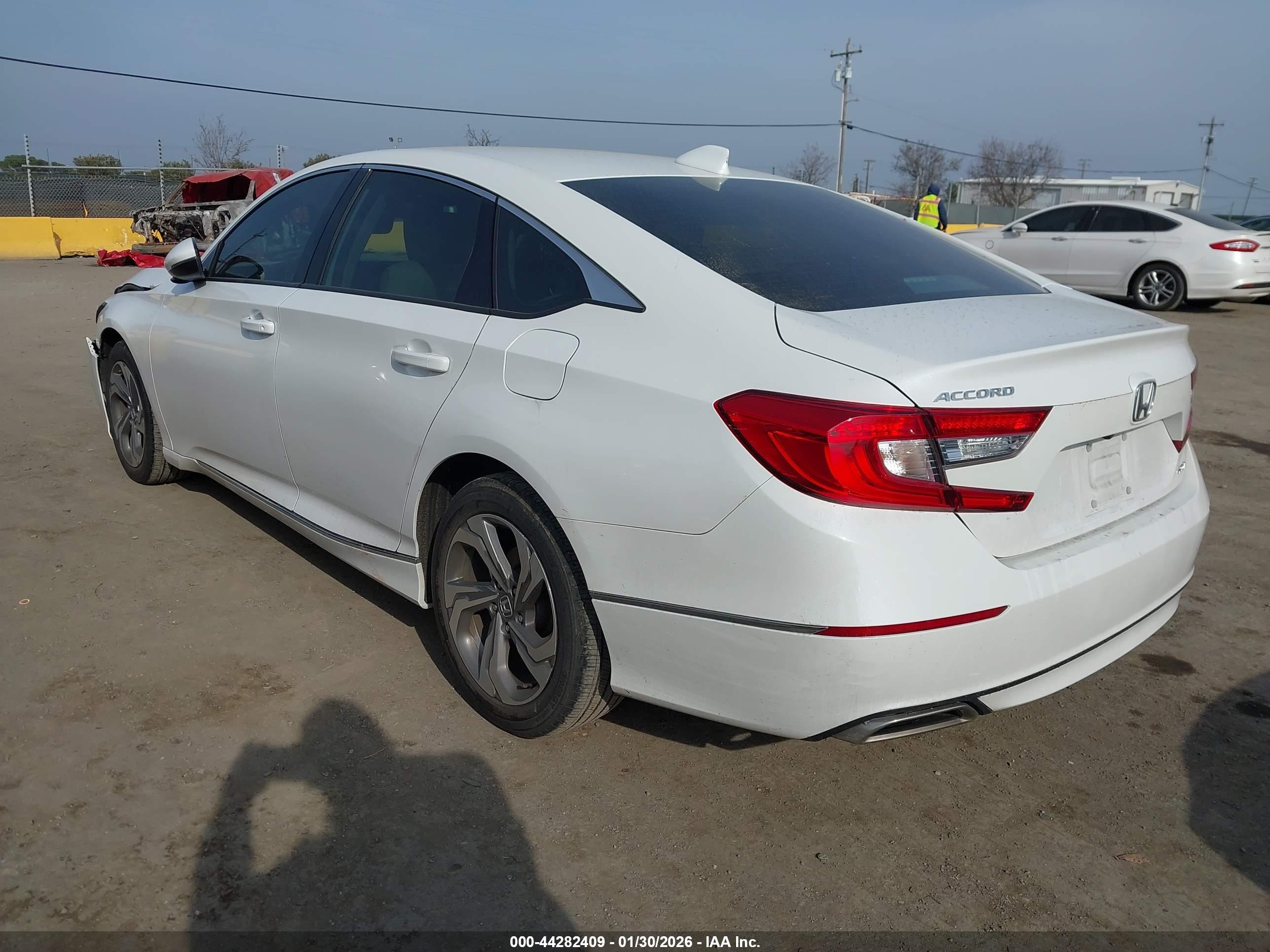 HONDA ACCORD image 3