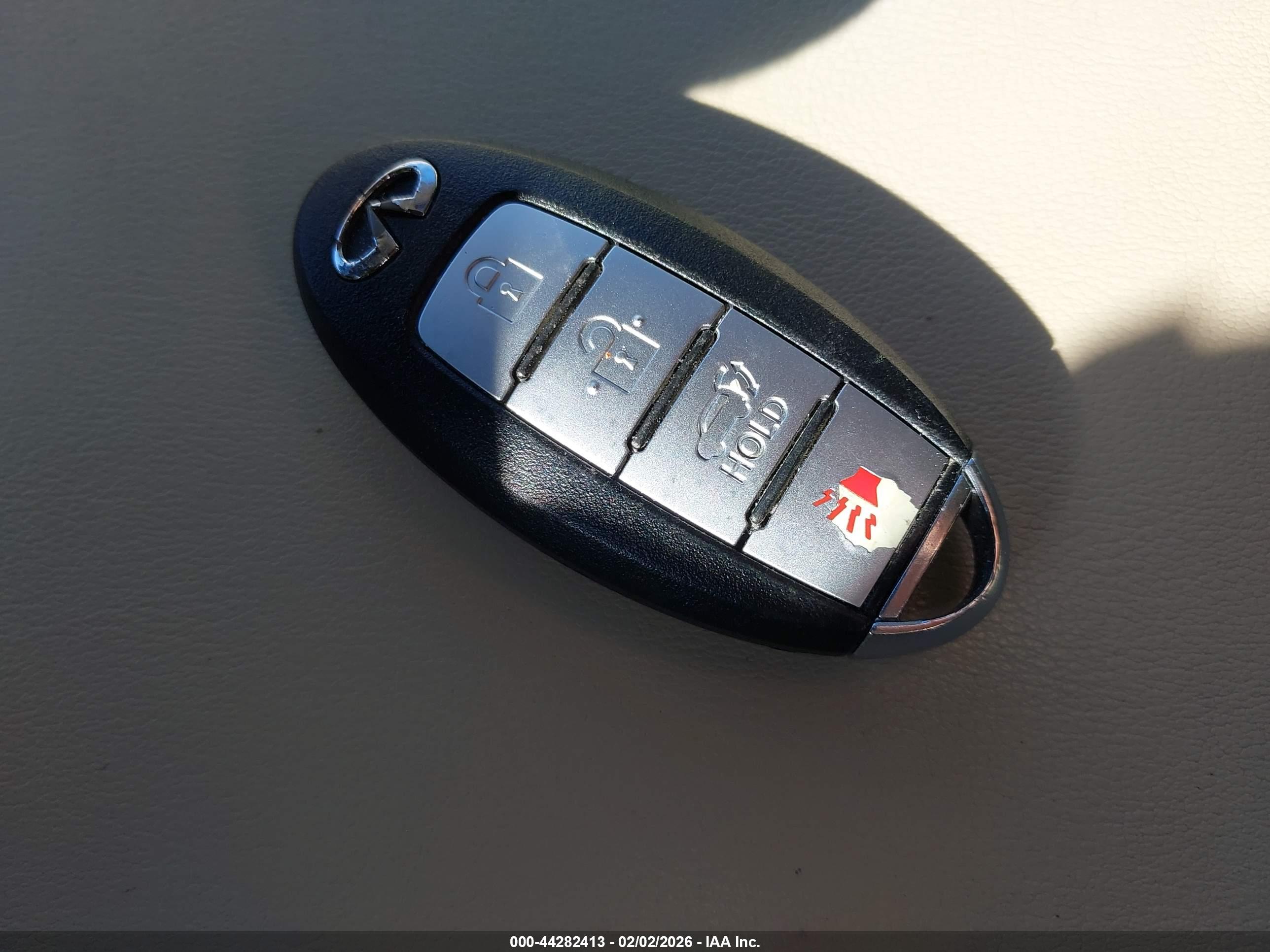INFINITI JX35 image 11