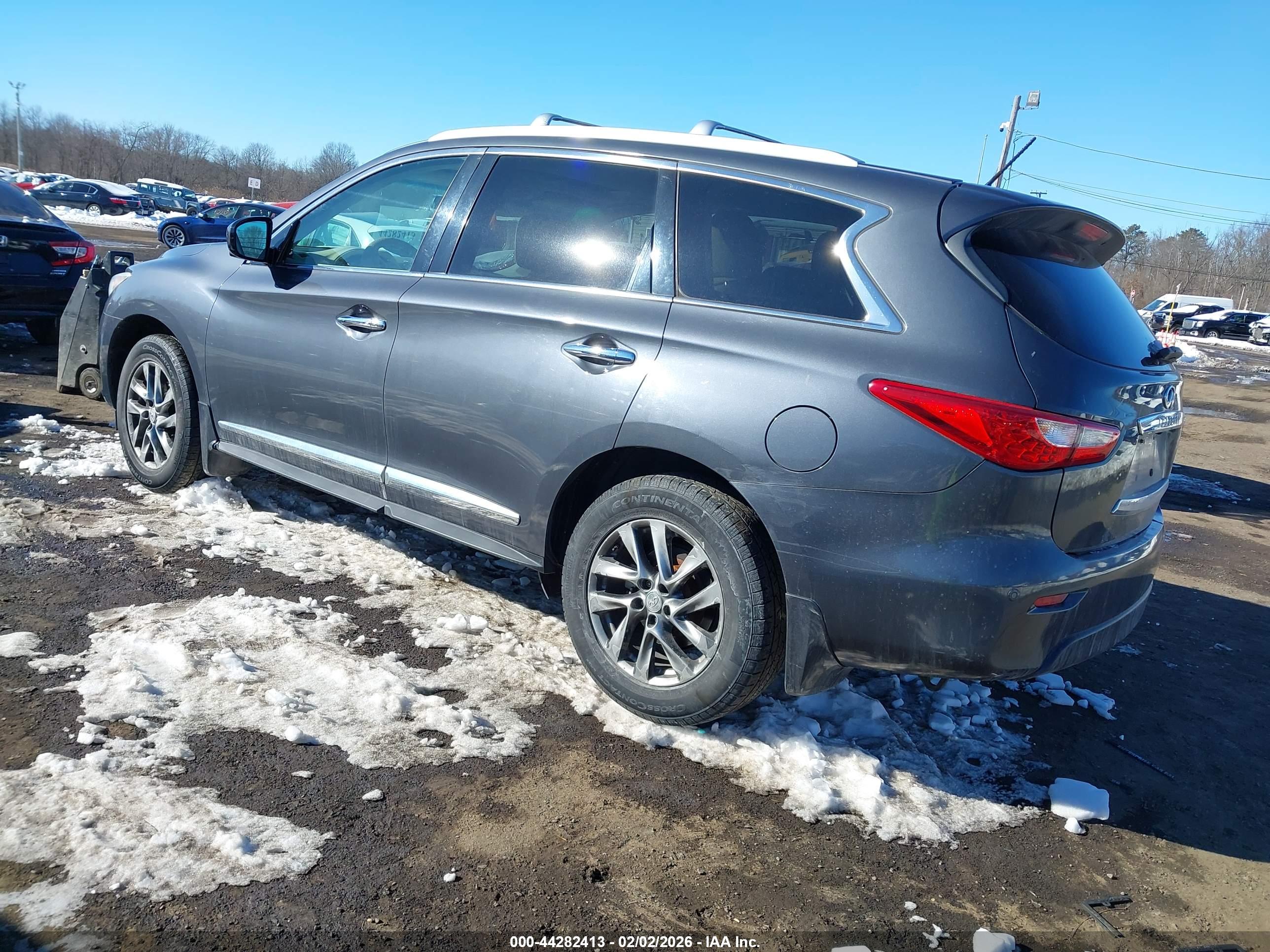 INFINITI JX35 image 3