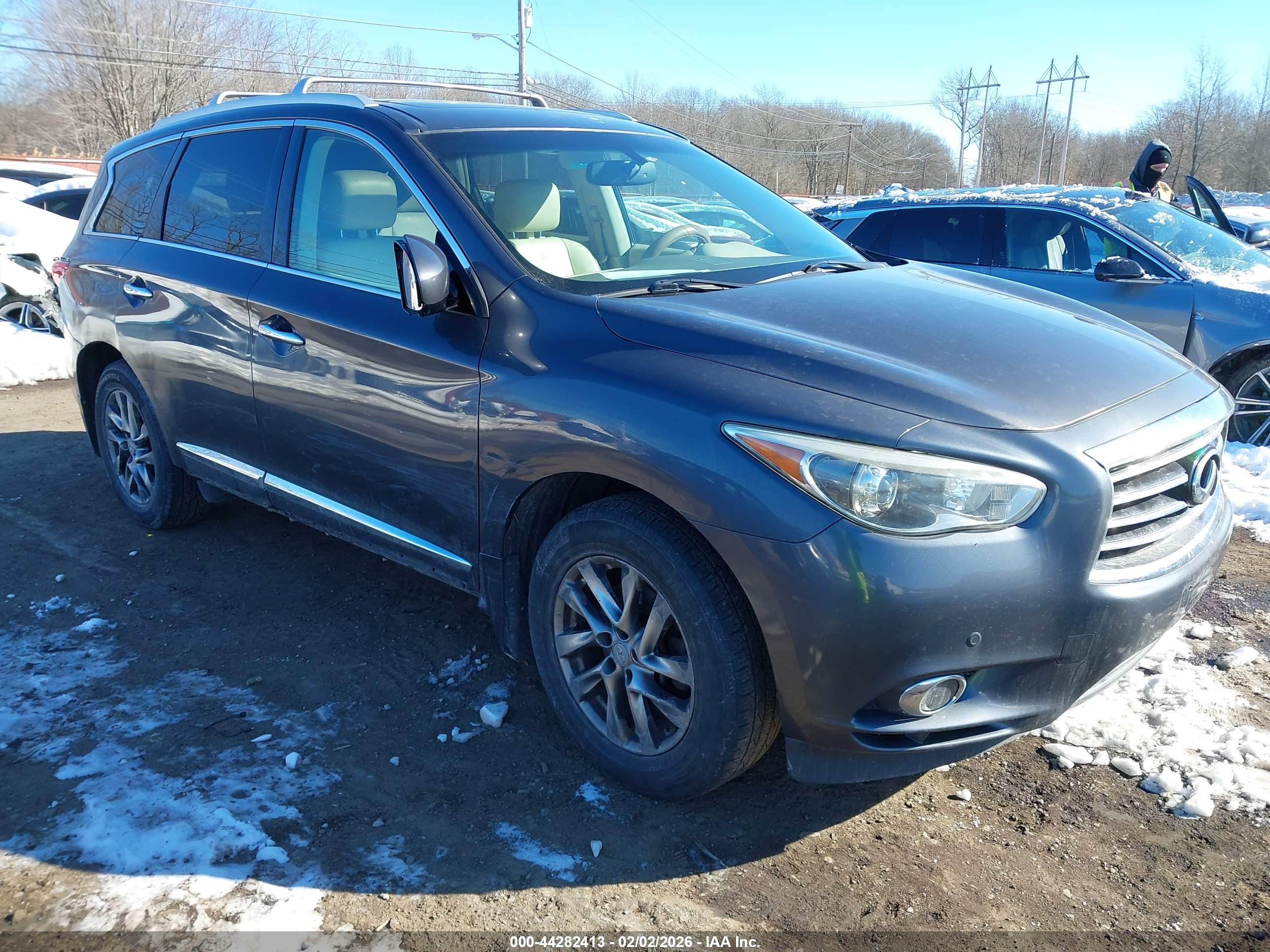 INFINITI JX35 image 6