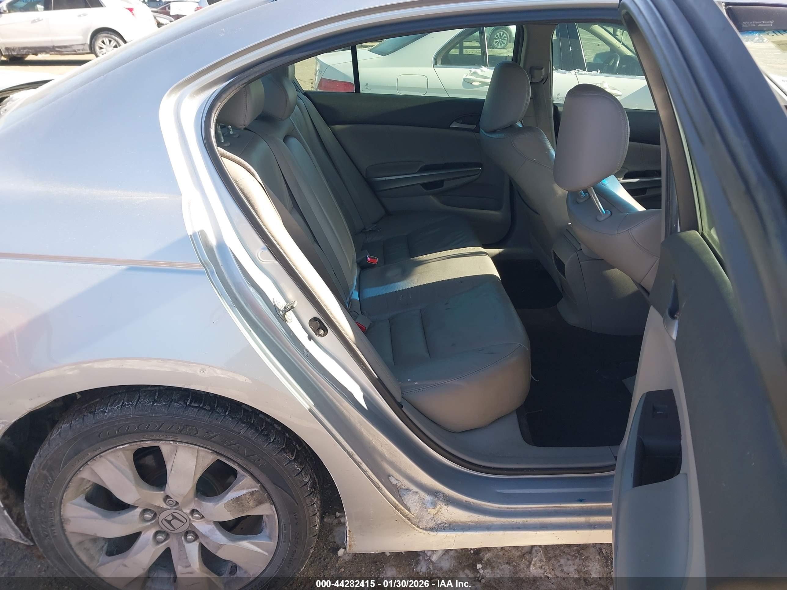 HONDA ACCORD image 8
