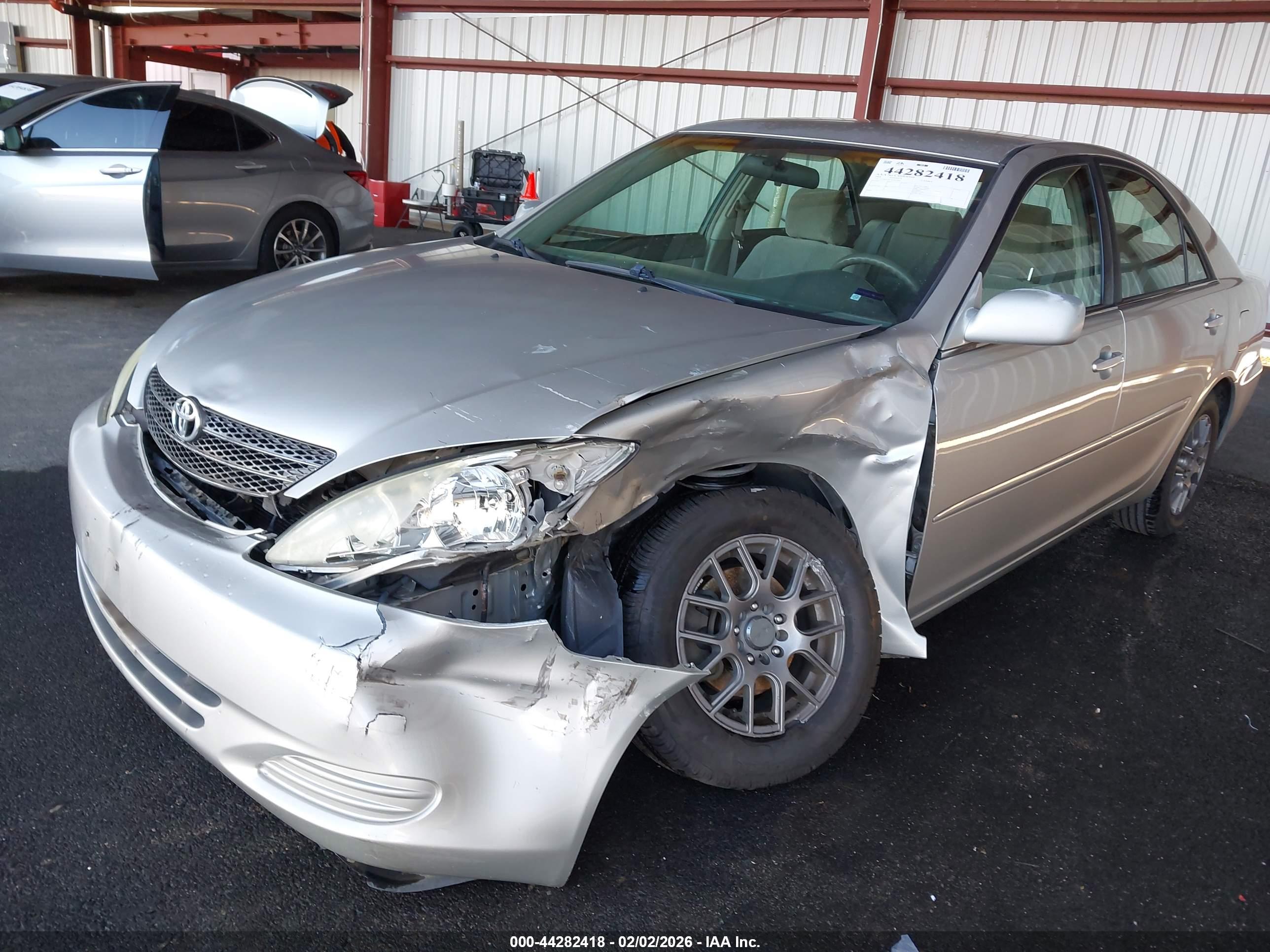 TOYOTA CAMRY image 6