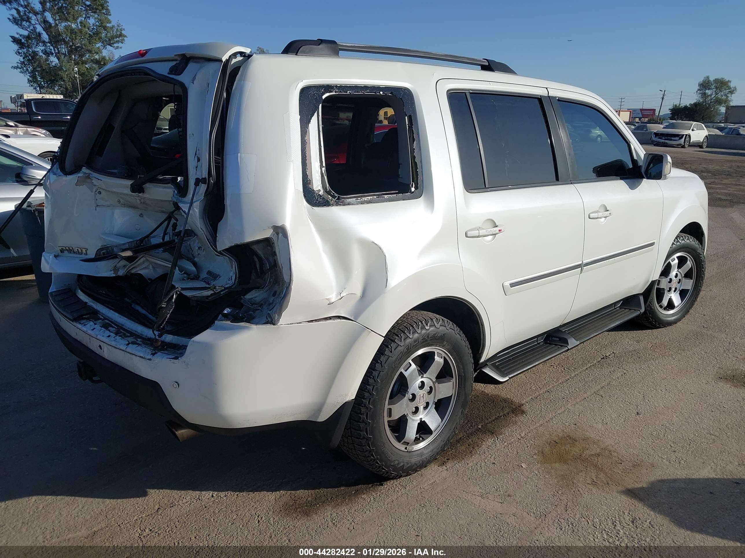 HONDA PILOT image 4