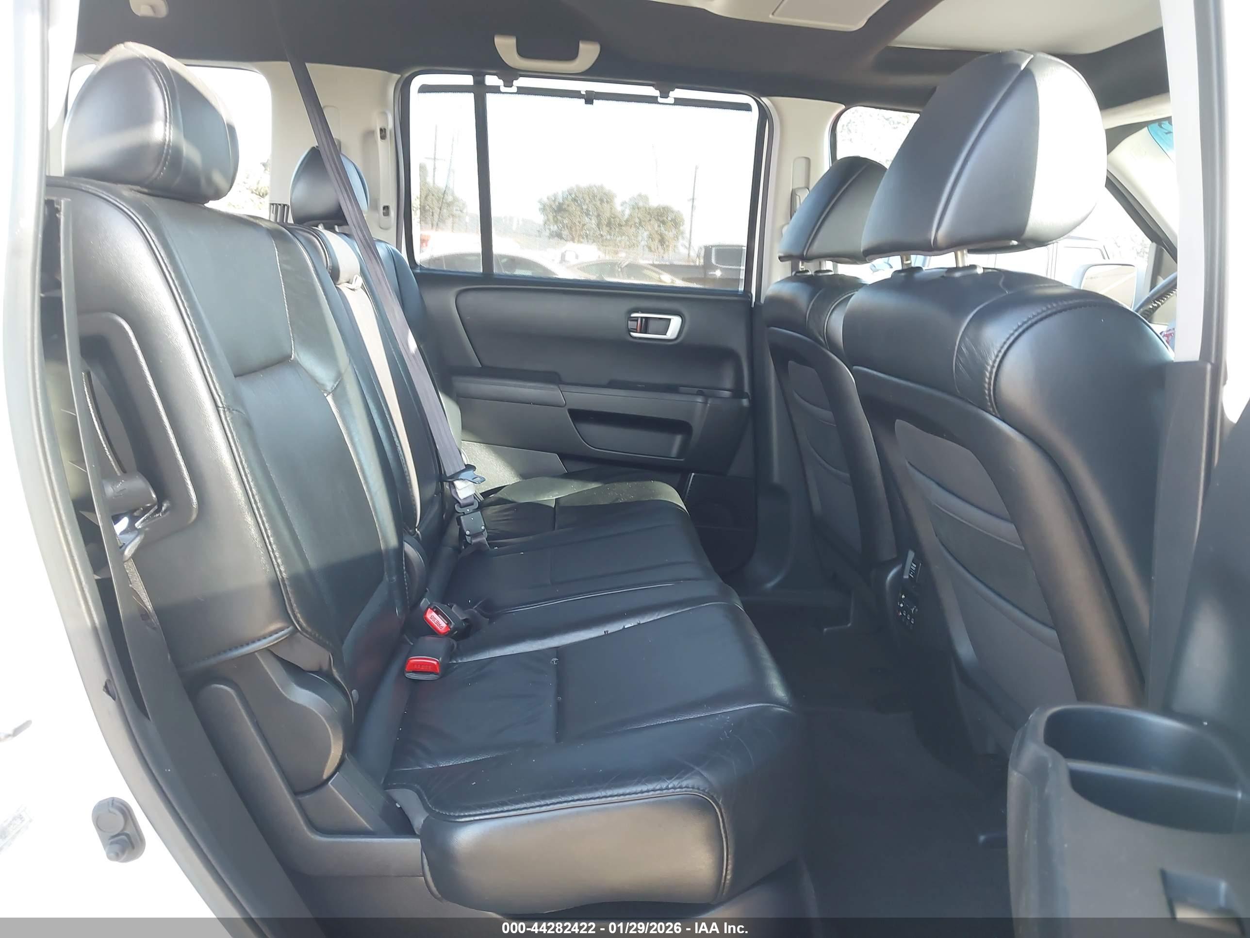 HONDA PILOT image 8