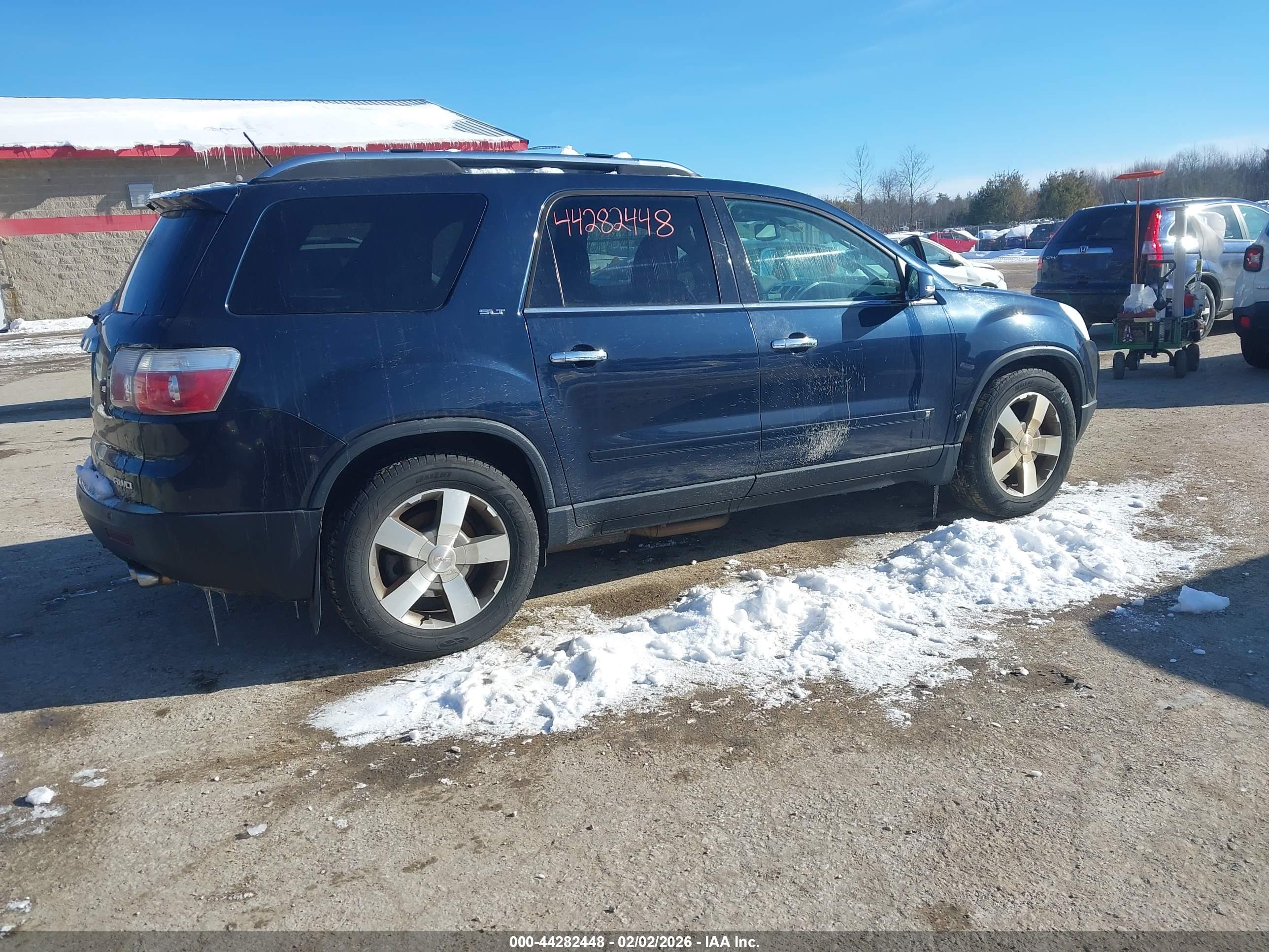 GMC ACADIA image 4
