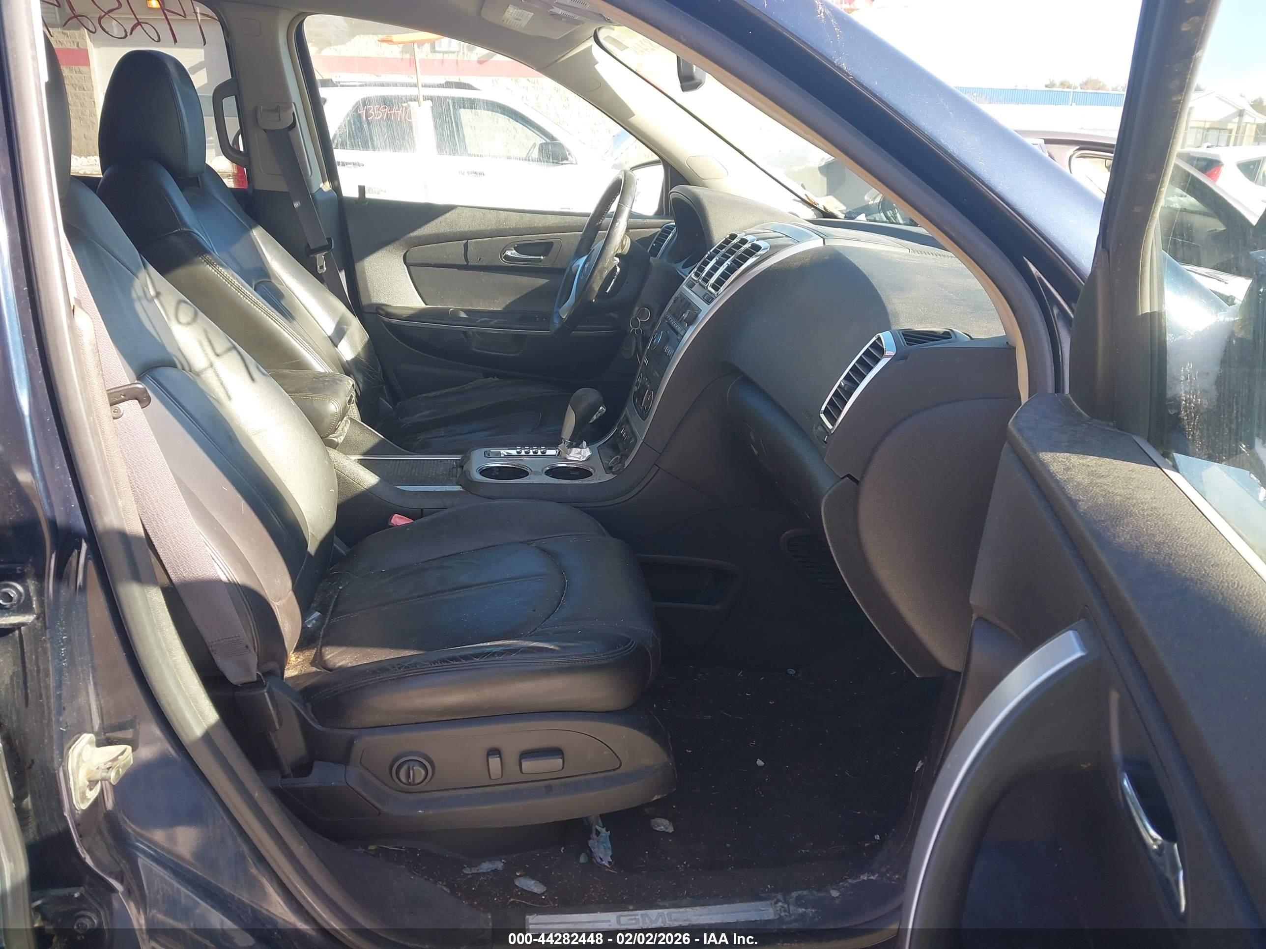 GMC ACADIA image 5