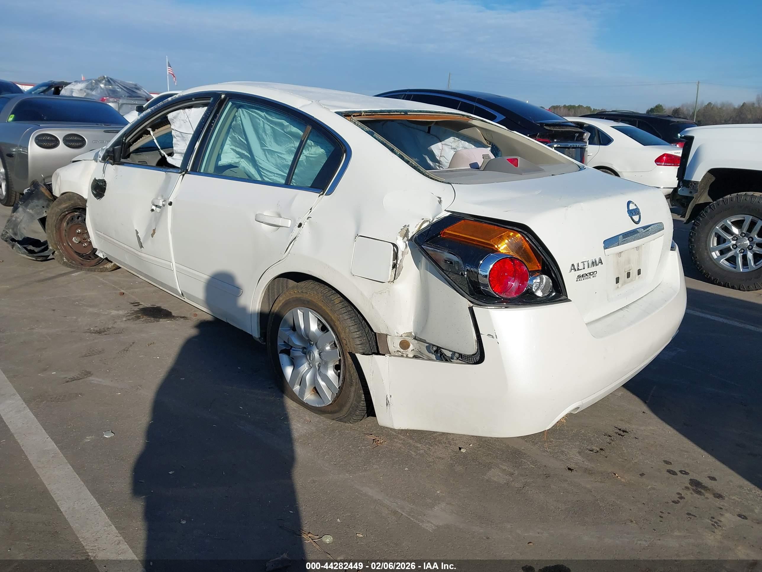 NISSAN ALTIMA image 3