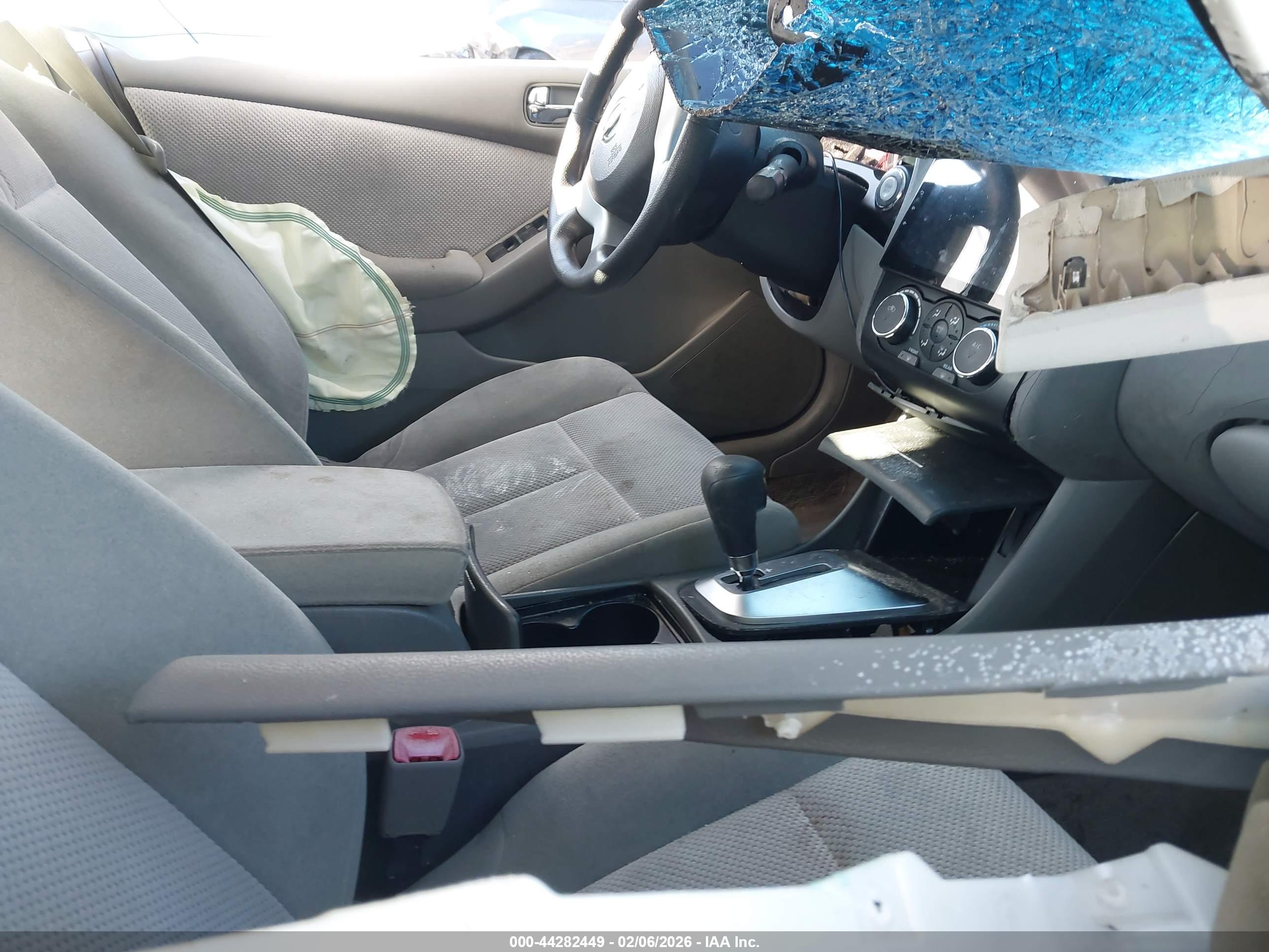 NISSAN ALTIMA image 5