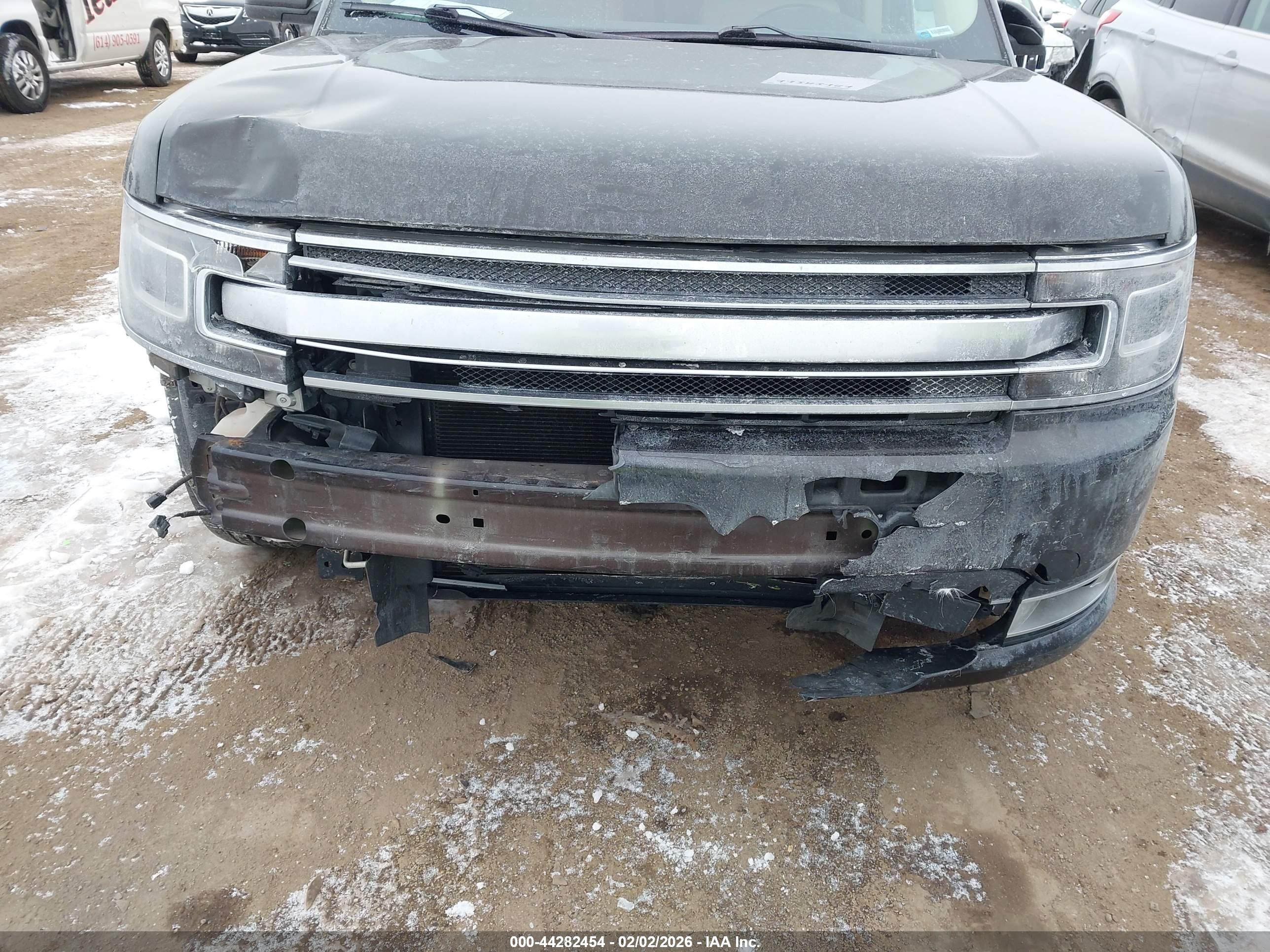 FORD FLEX image 6