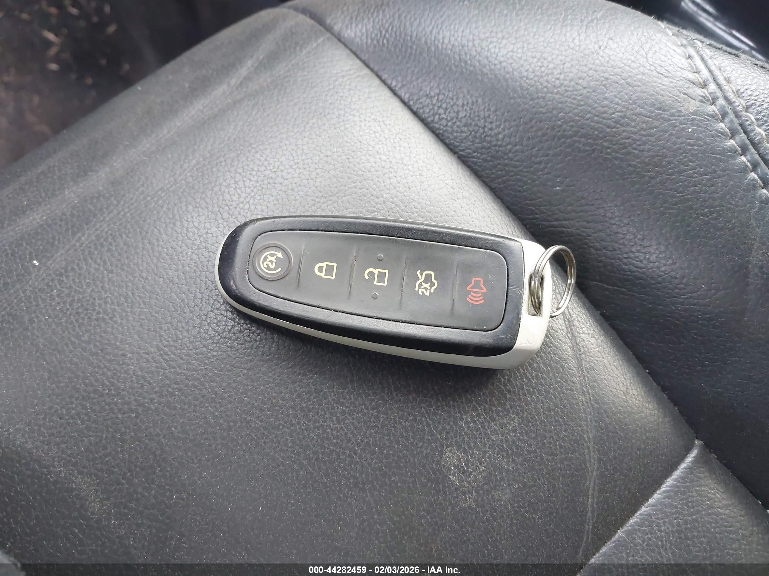 FORD ESCAPE image 11