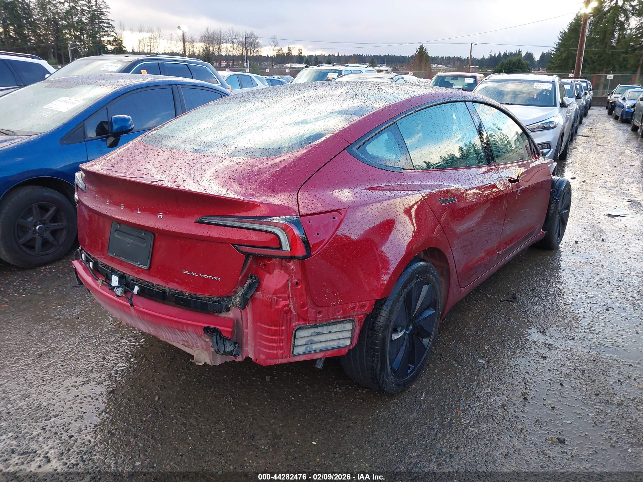 TESLA MODEL image 4