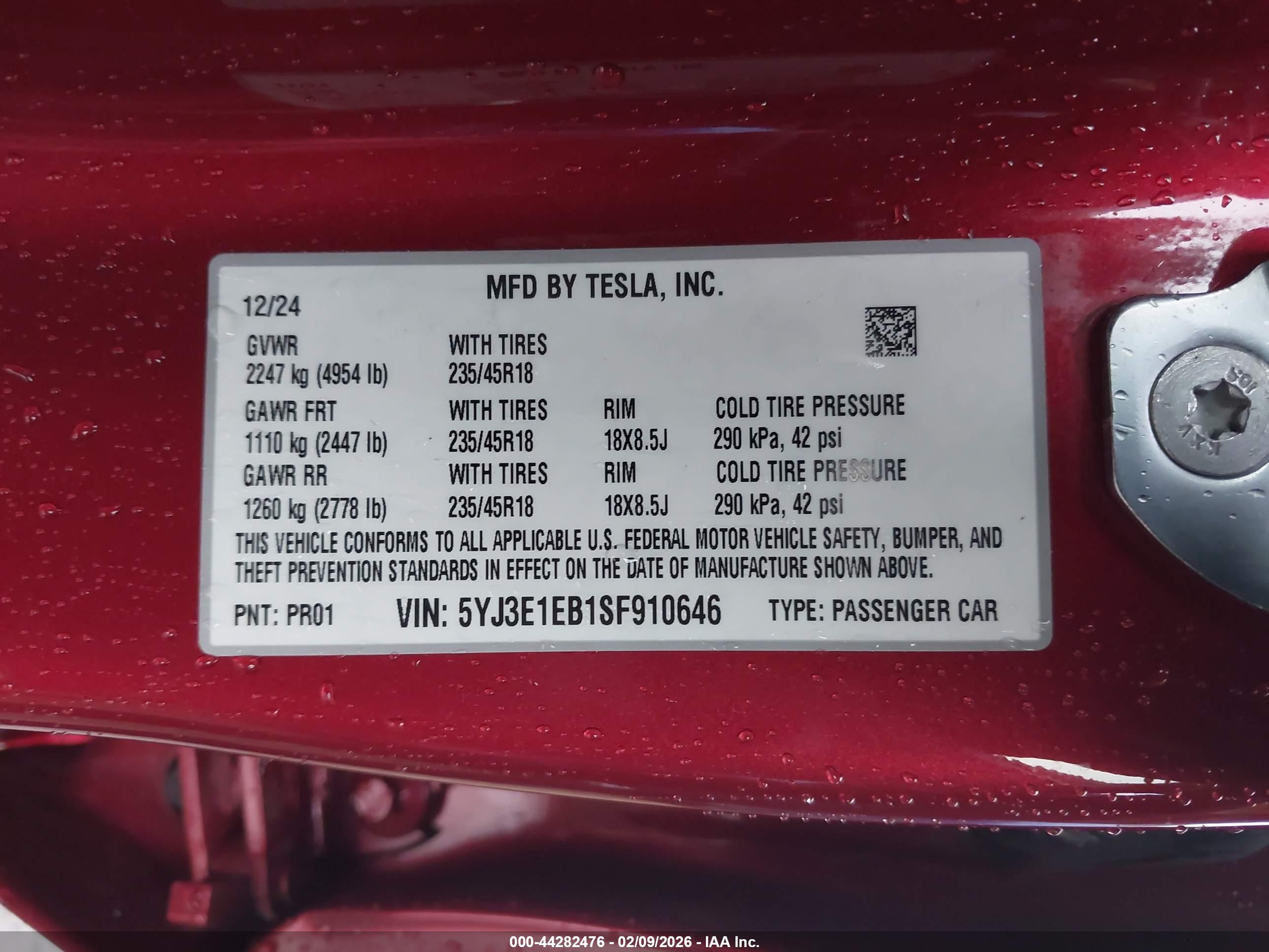 TESLA MODEL image 9