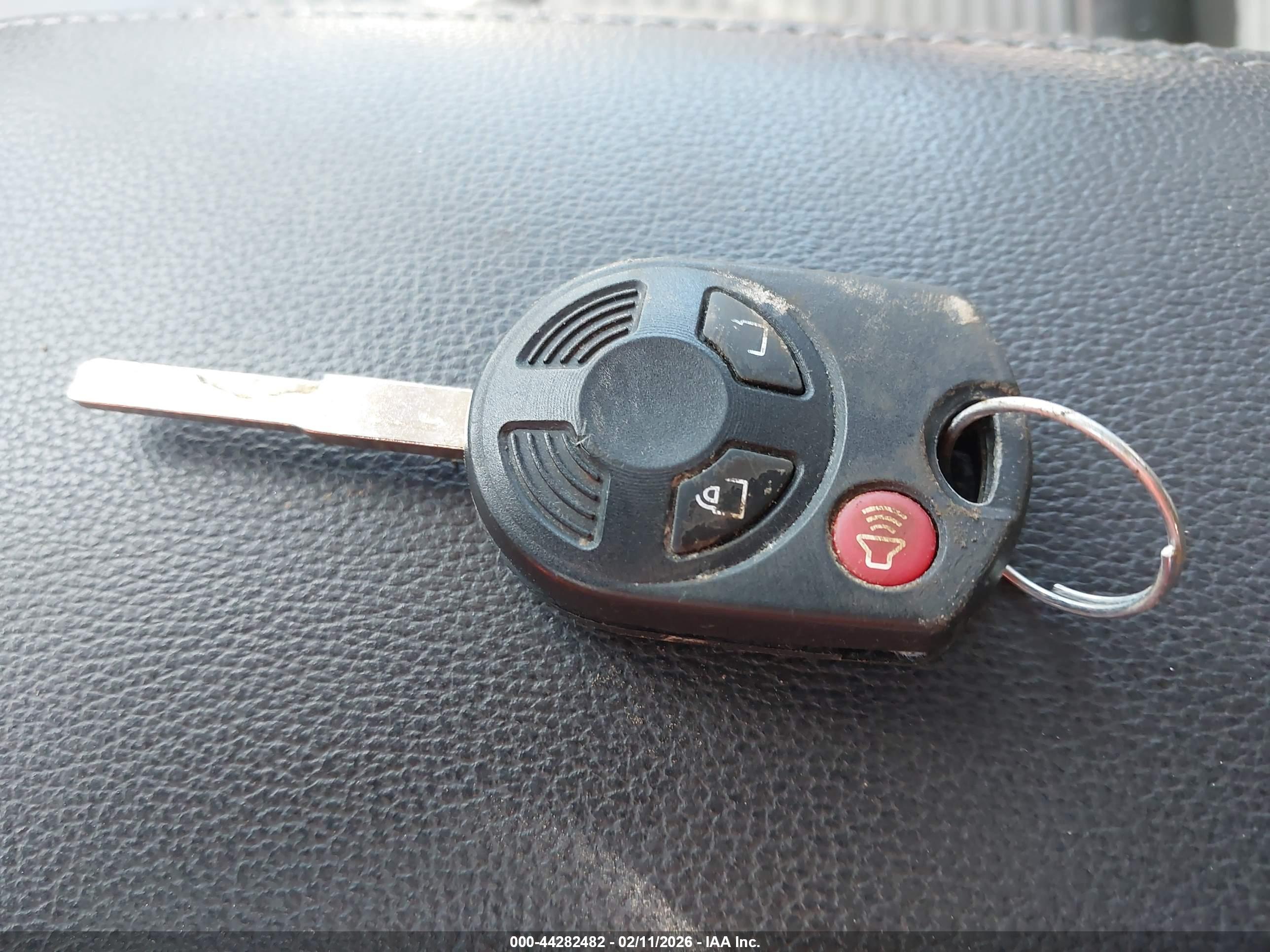 FORD ESCAPE image 11