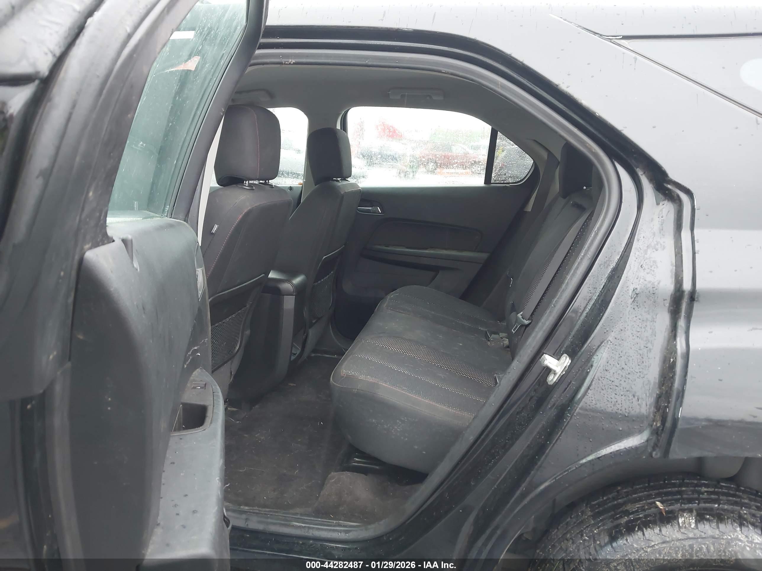 CHEVROLET EQUINOX image 8