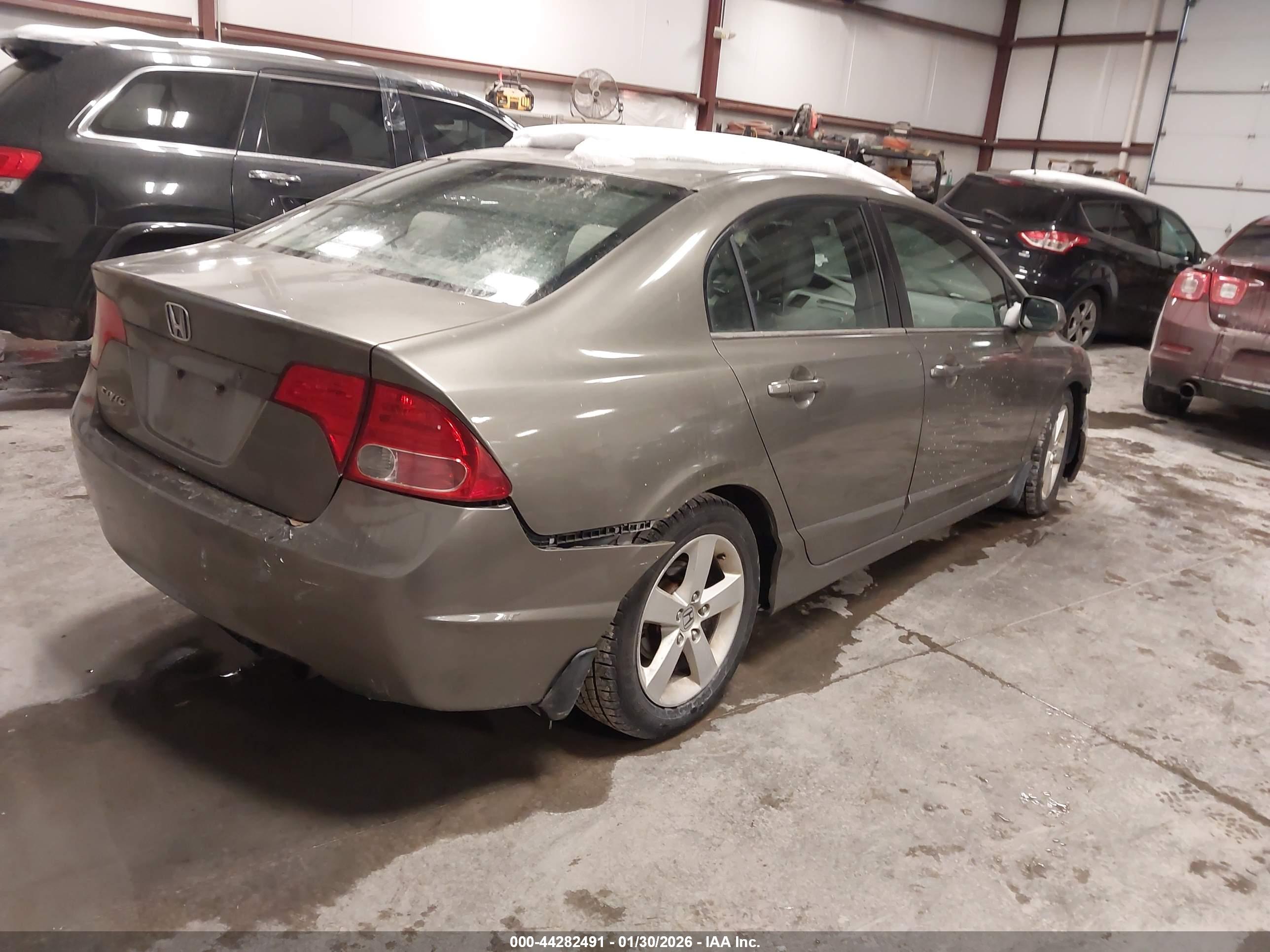 HONDA CIVIC image 4