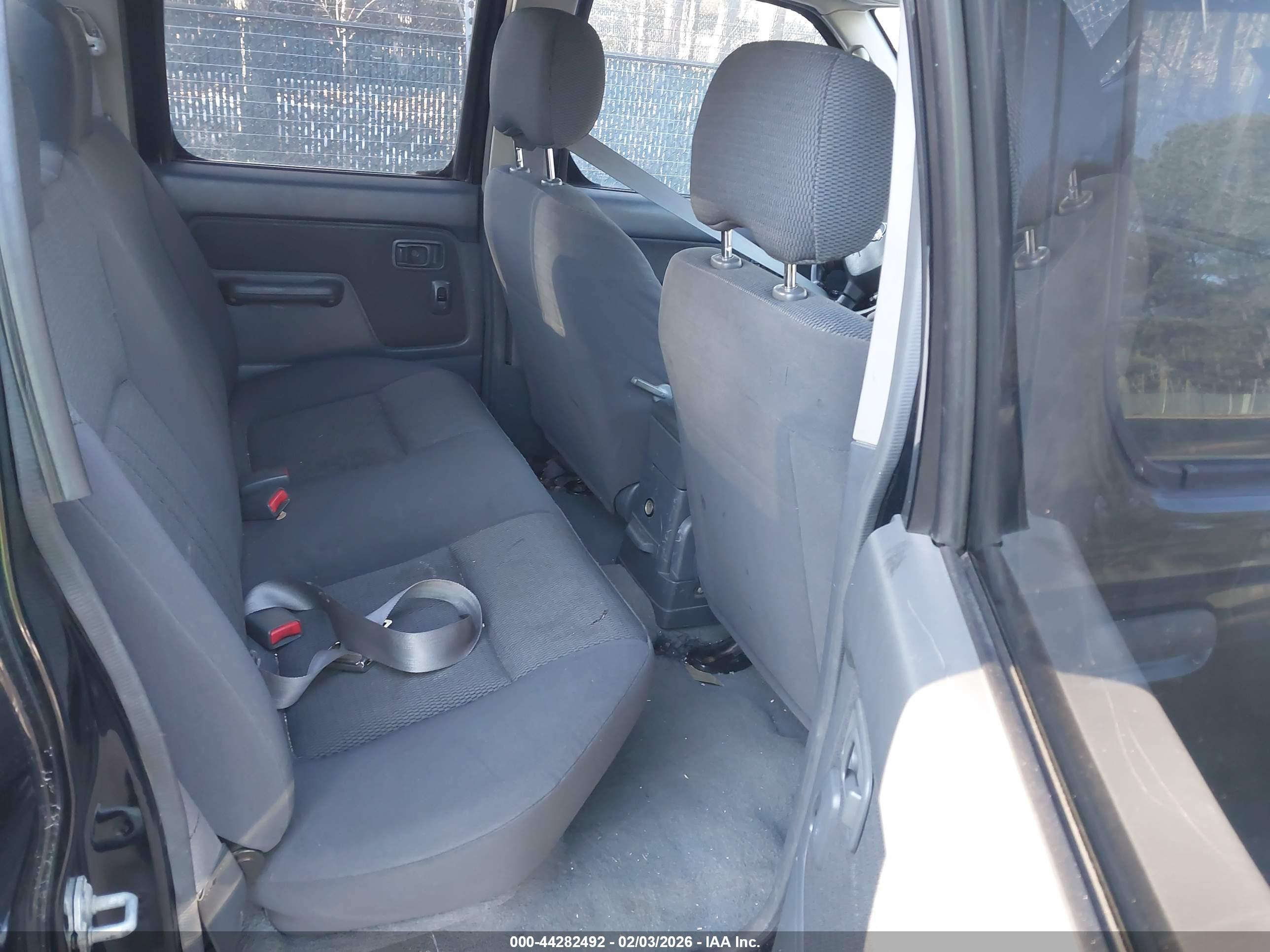 NISSAN FRONTIER image 8