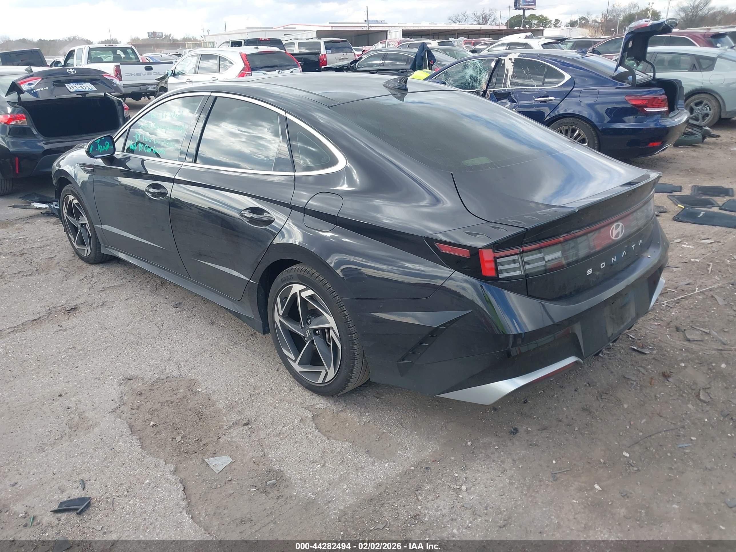 HYUNDAI SONATA image 3