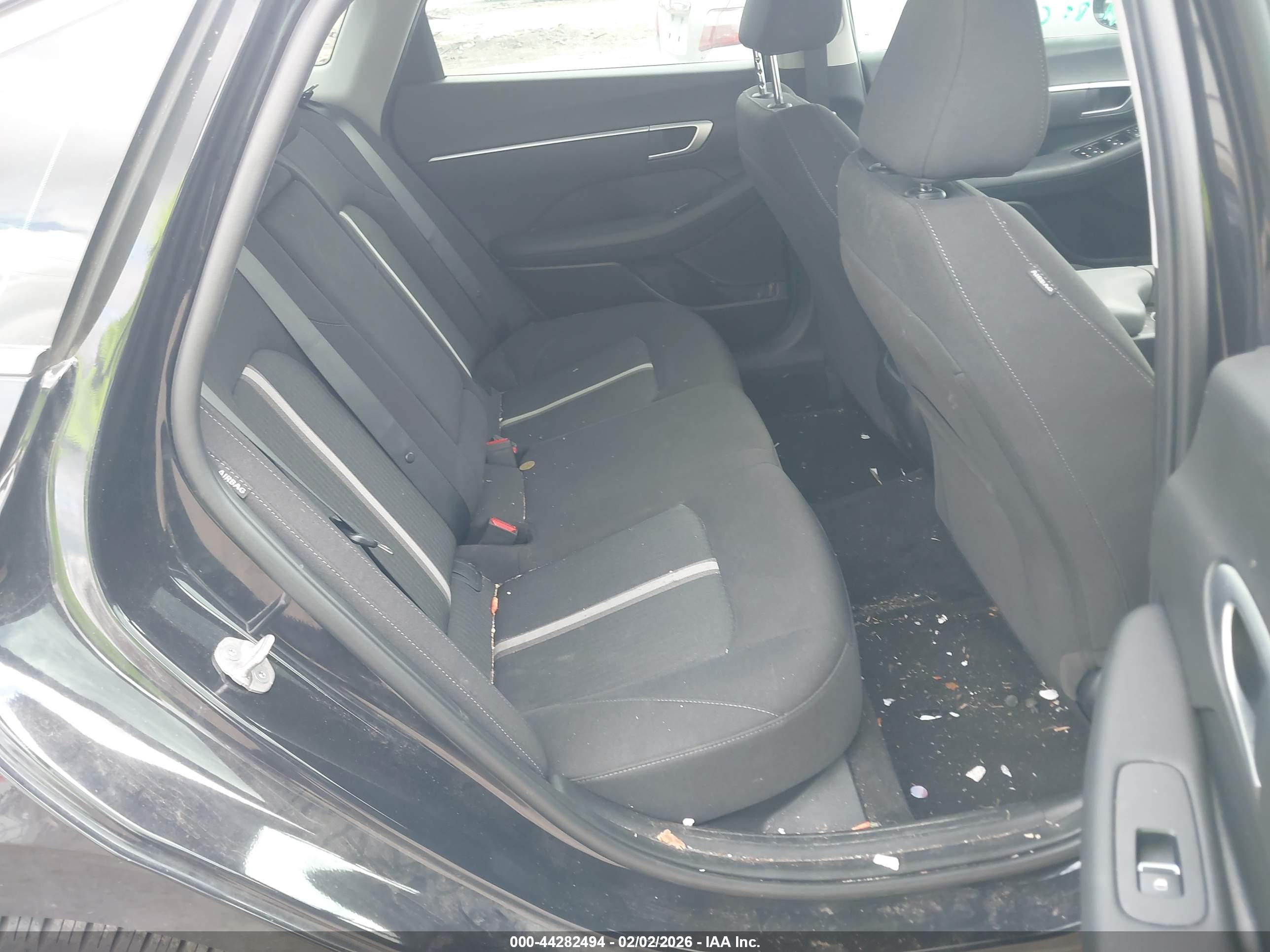 HYUNDAI SONATA image 8