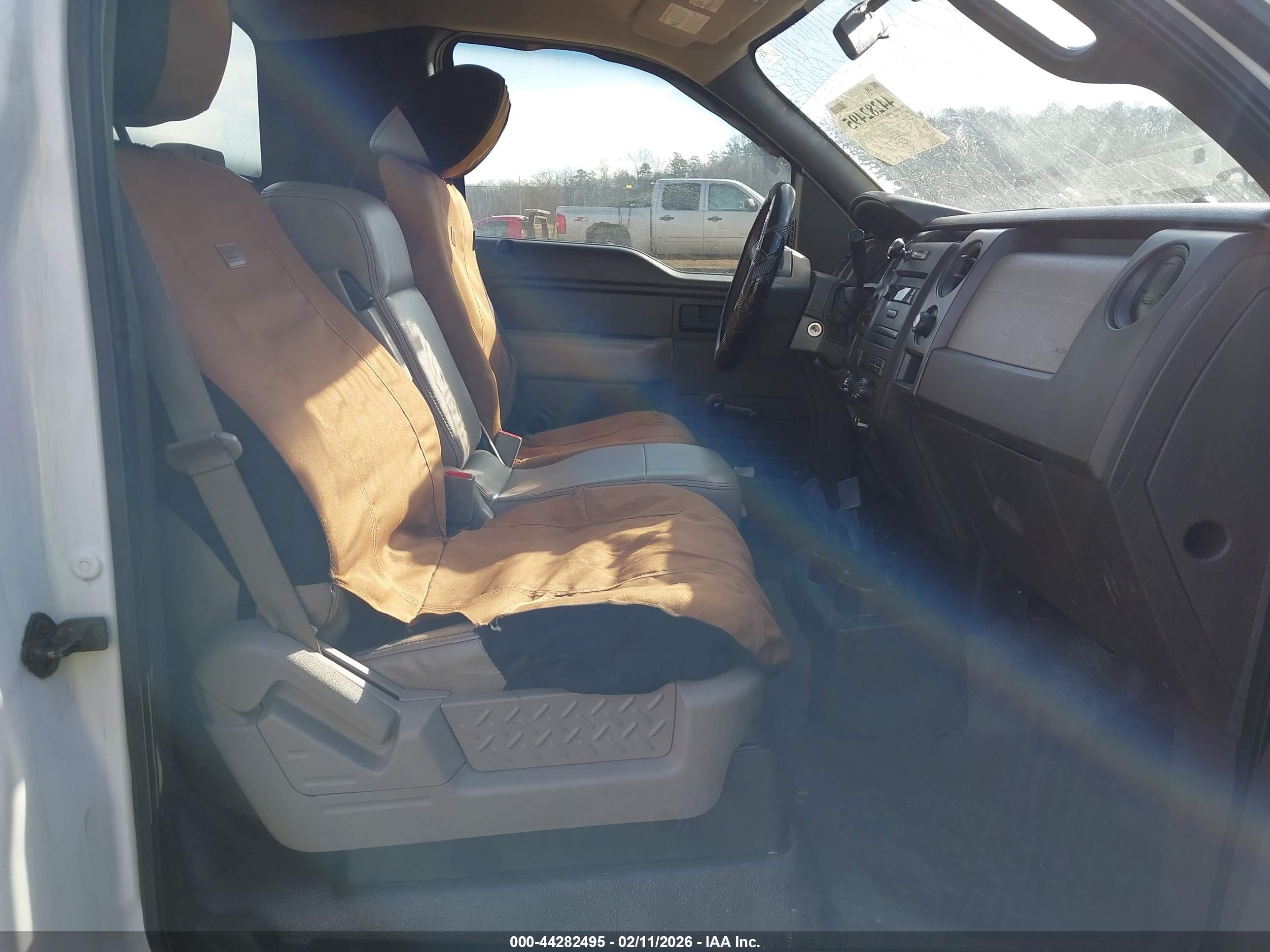 FORD F-150 image 8