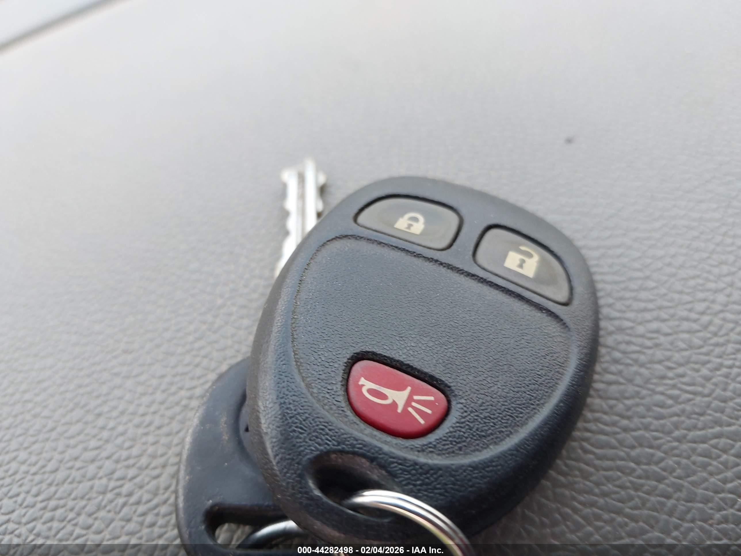 CHEVROLET SILVERADO image 11