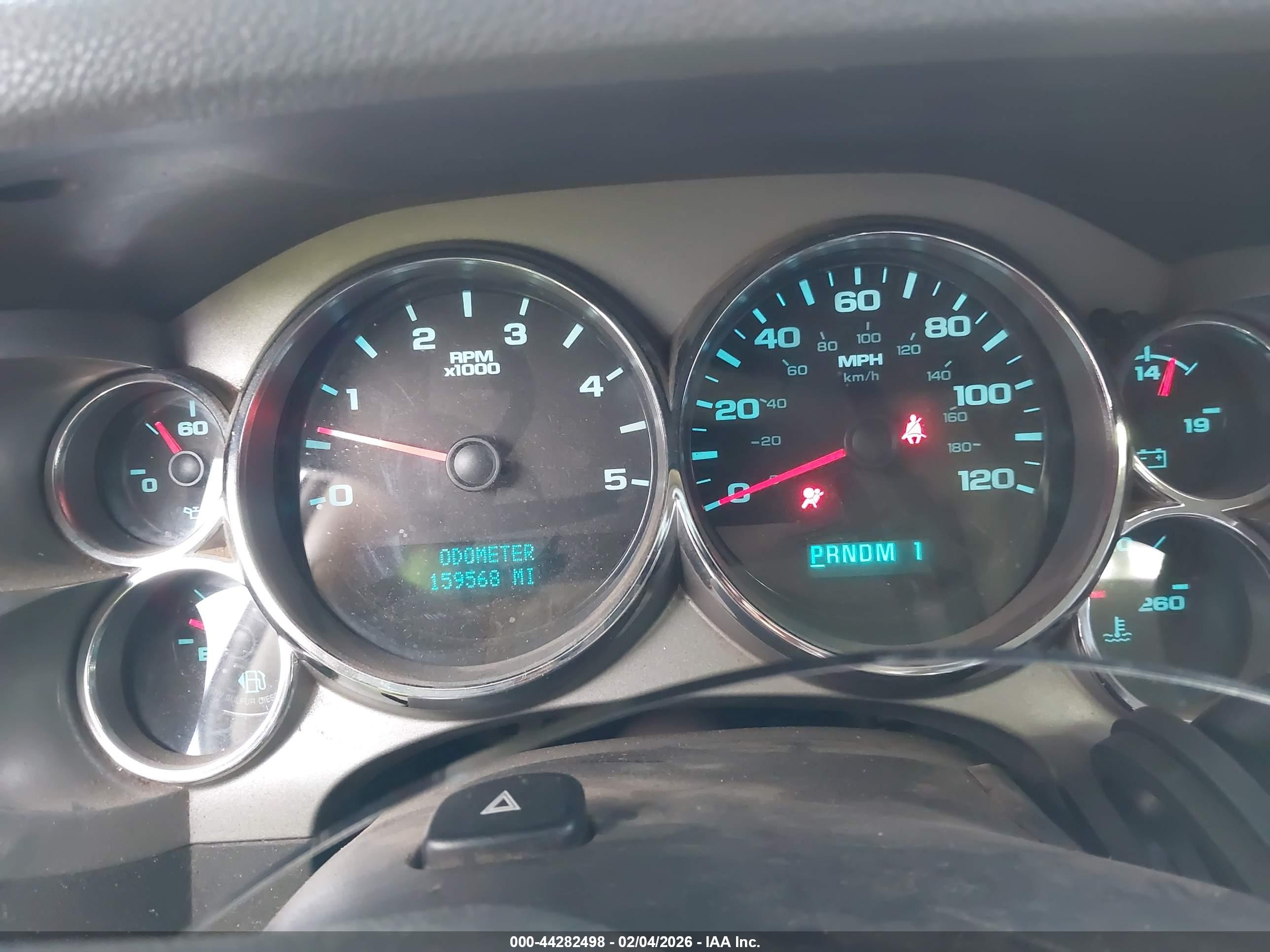 CHEVROLET SILVERADO image 6