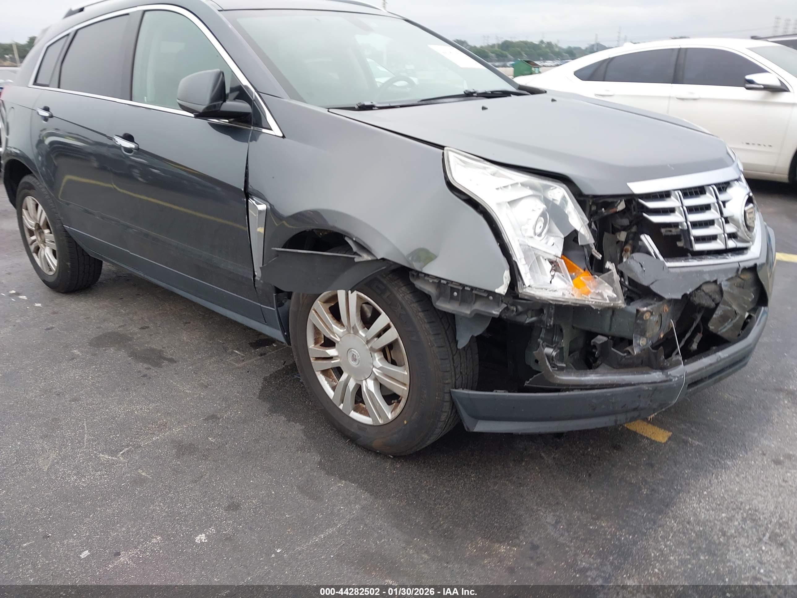 CADILLAC SRX image 6