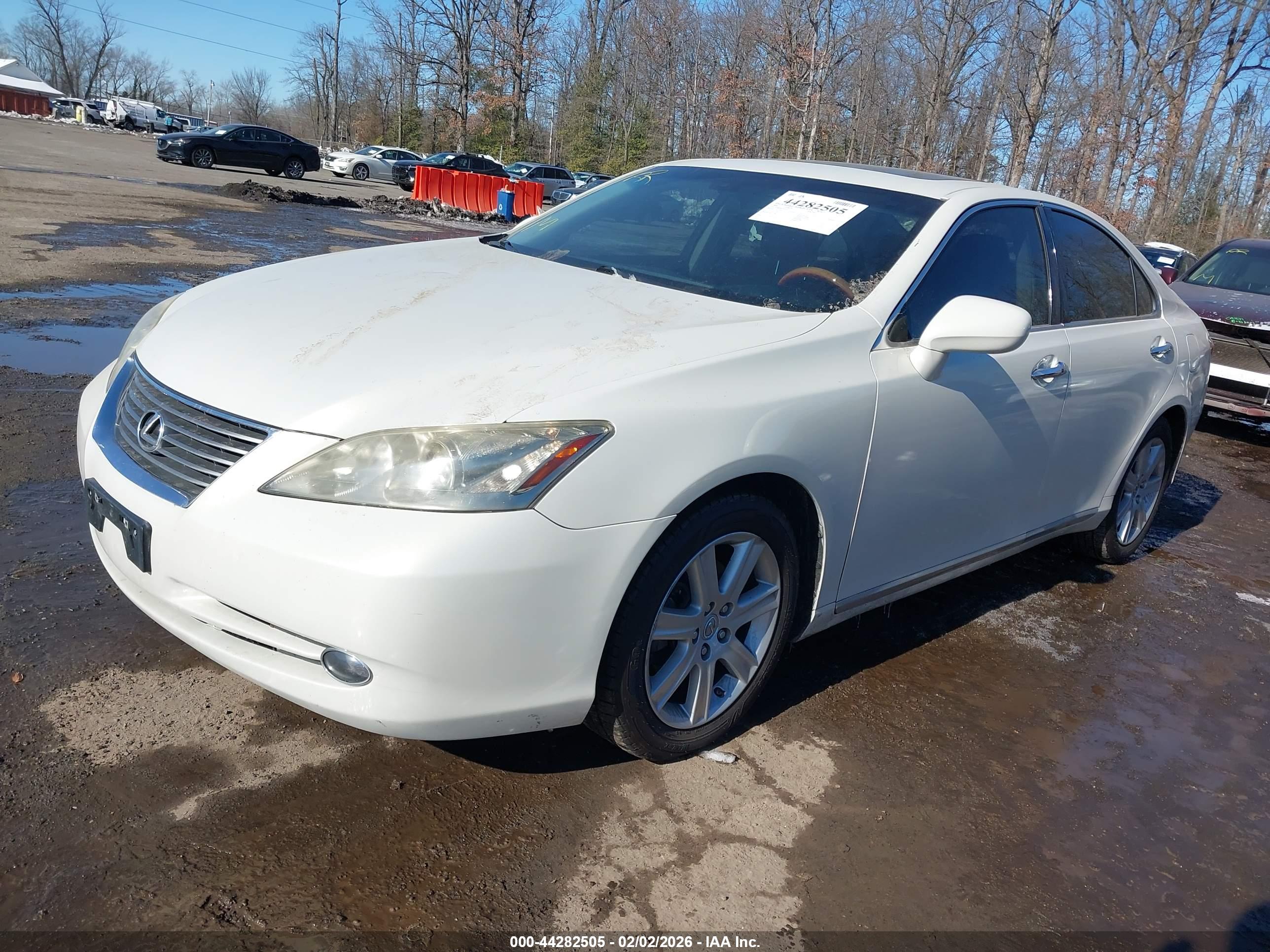 LEXUS ES image 2