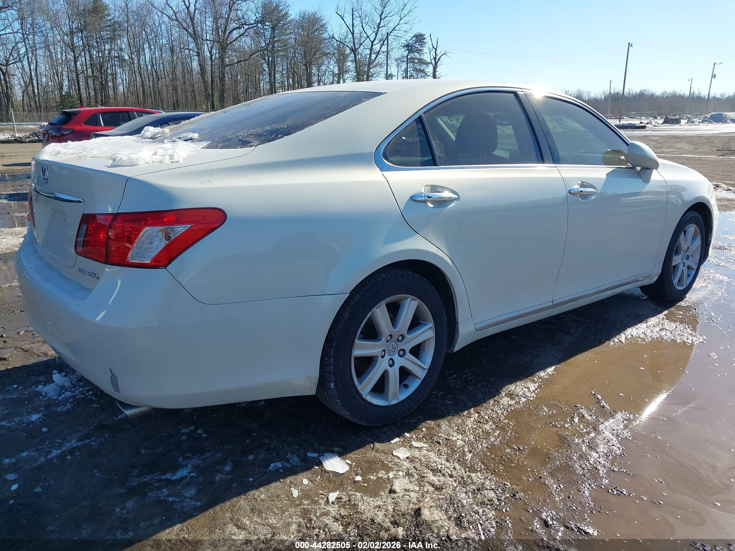 LEXUS ES image 4