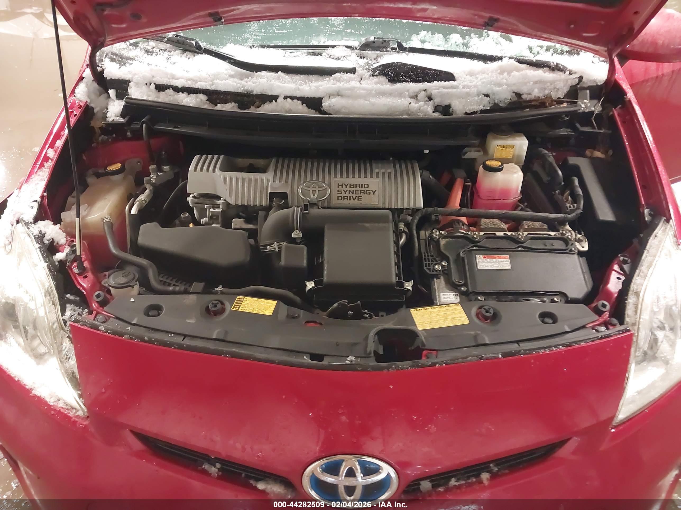 TOYOTA PRIUS image 10