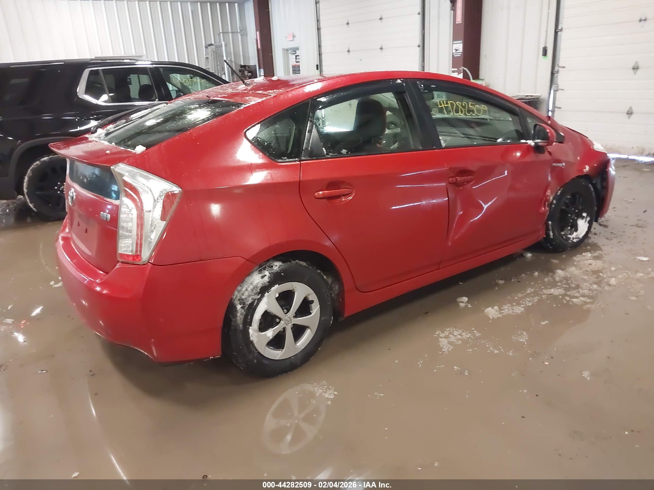 TOYOTA PRIUS image 4