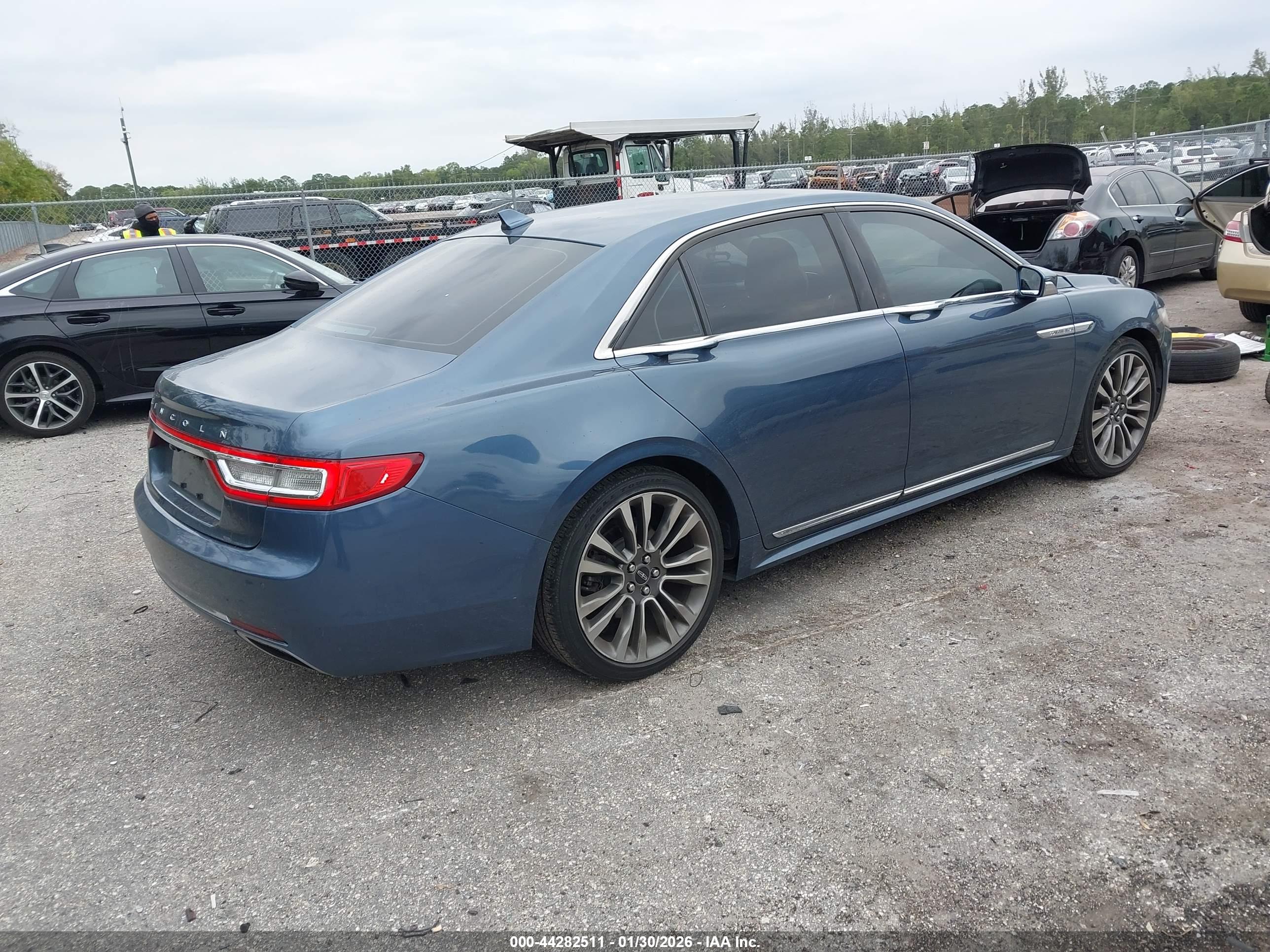 LINCOLN CONTINENTAL image 4