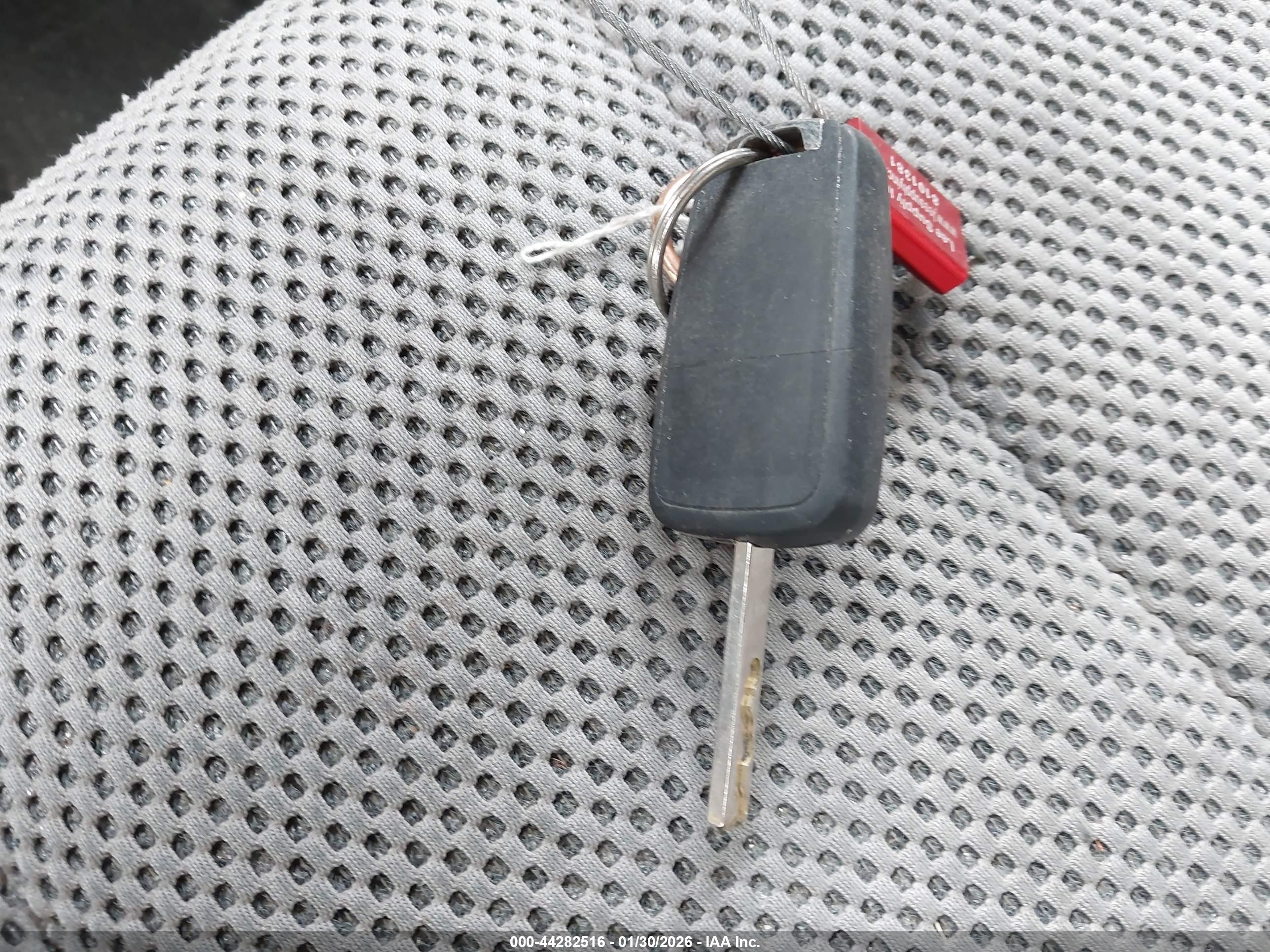CHEVROLET EQUINOX image 11