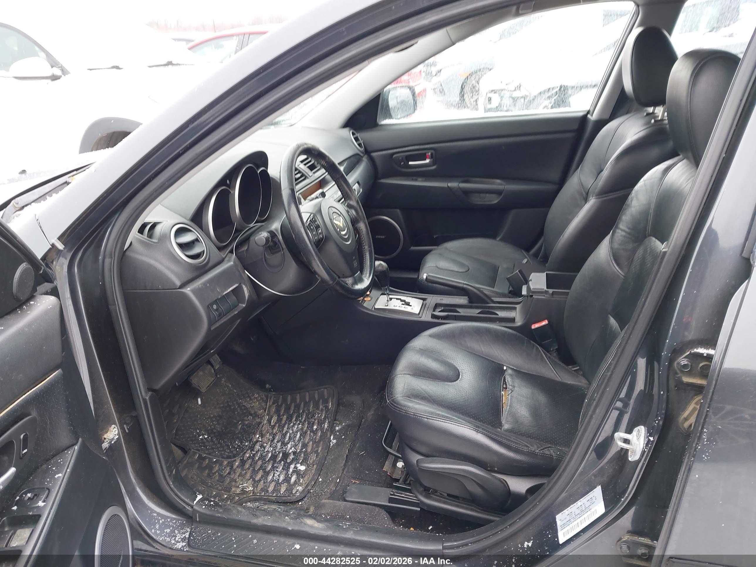 MAZDA MAZDA3 image 5