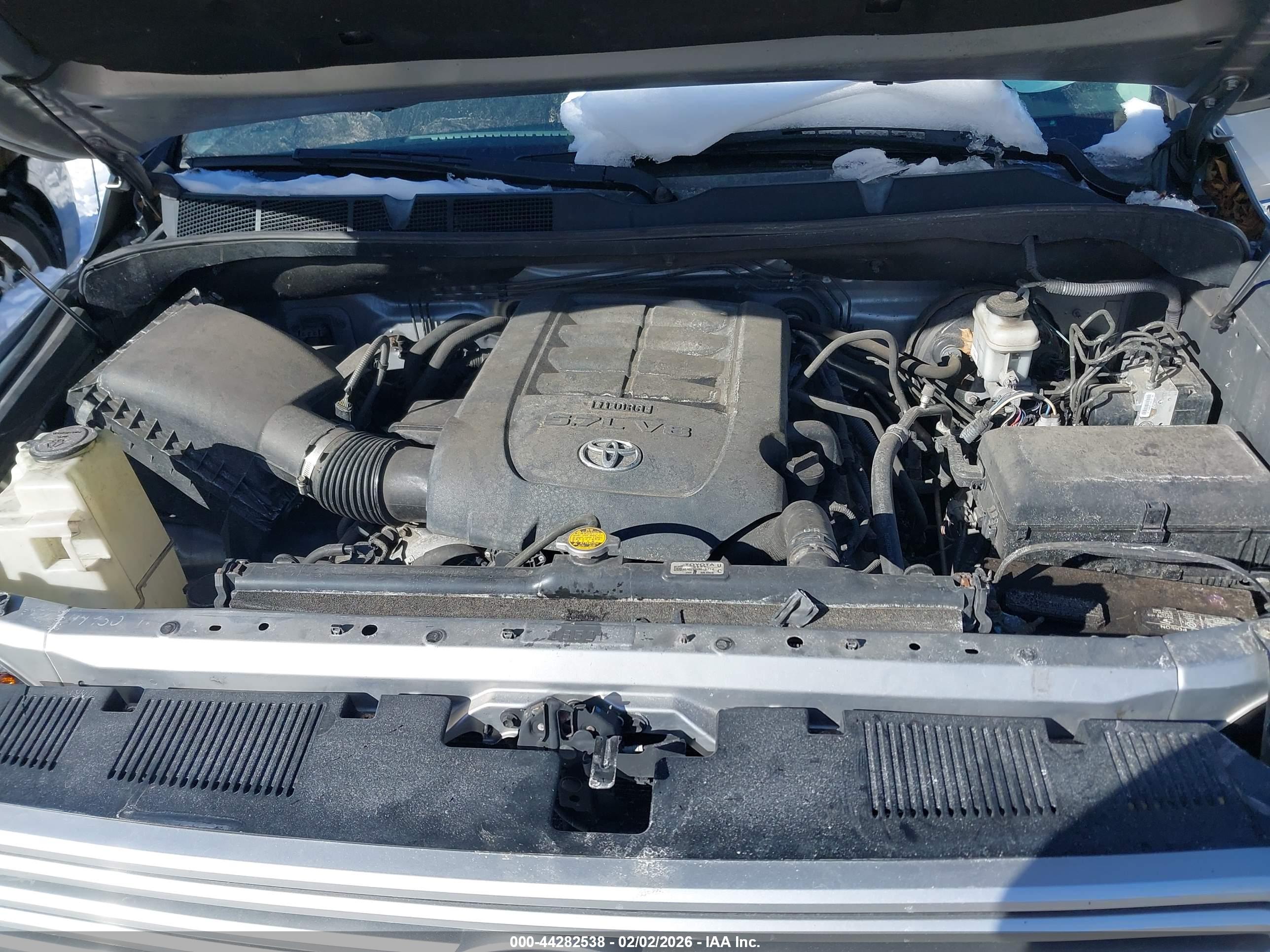 TOYOTA TUNDRA image 10