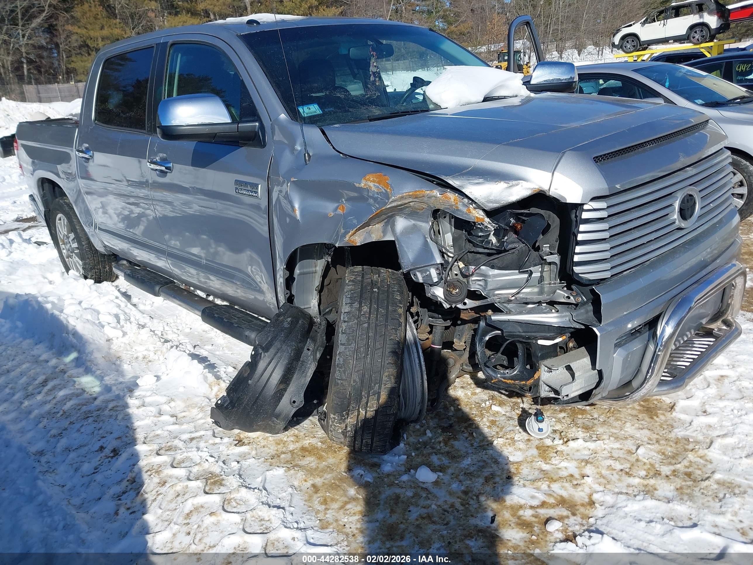 TOYOTA TUNDRA image 6