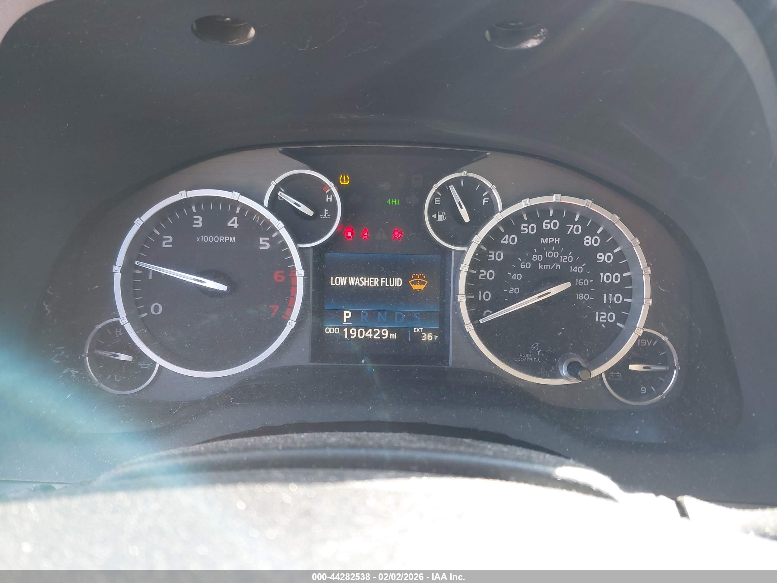 TOYOTA TUNDRA image 7